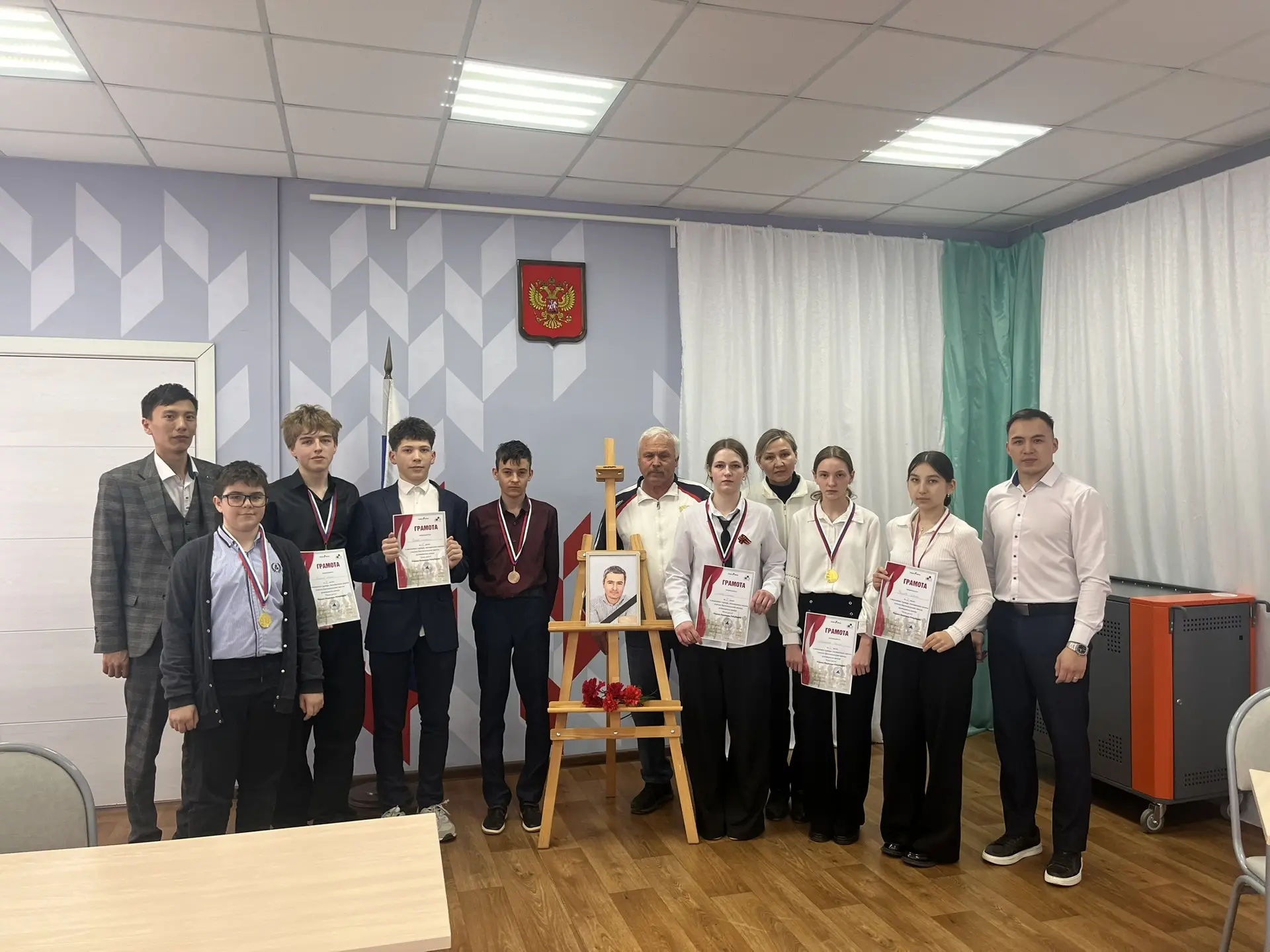 ♟️🏆♟️

Сегодня в нашем центре «Точка Роста» прошел шахматный турнир, посвященный памяти учителя Цве