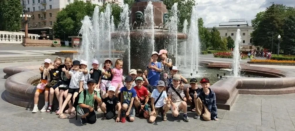 Двенадцатый день в лагере "Радуга".
Сегодня воспитанники лагеря посетили Волгоградский музыкальный т