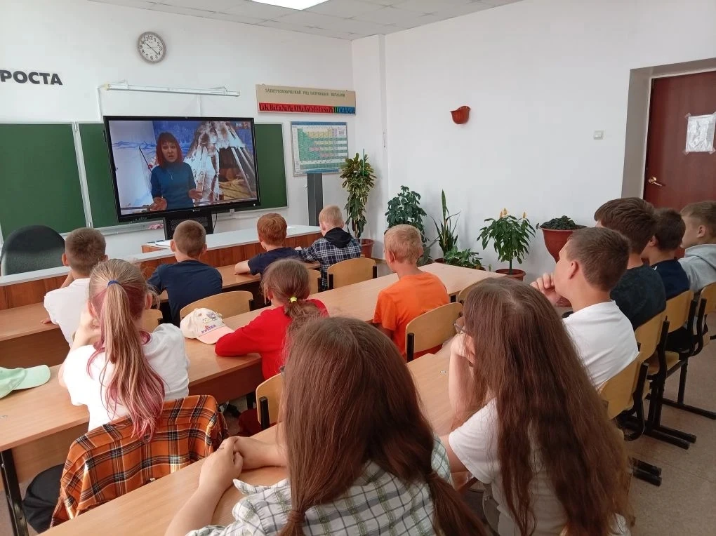 Девятый день «Летней карусели»: Север — суровый и прекрасный ❄️

Сегодня ребята отправились в неболь