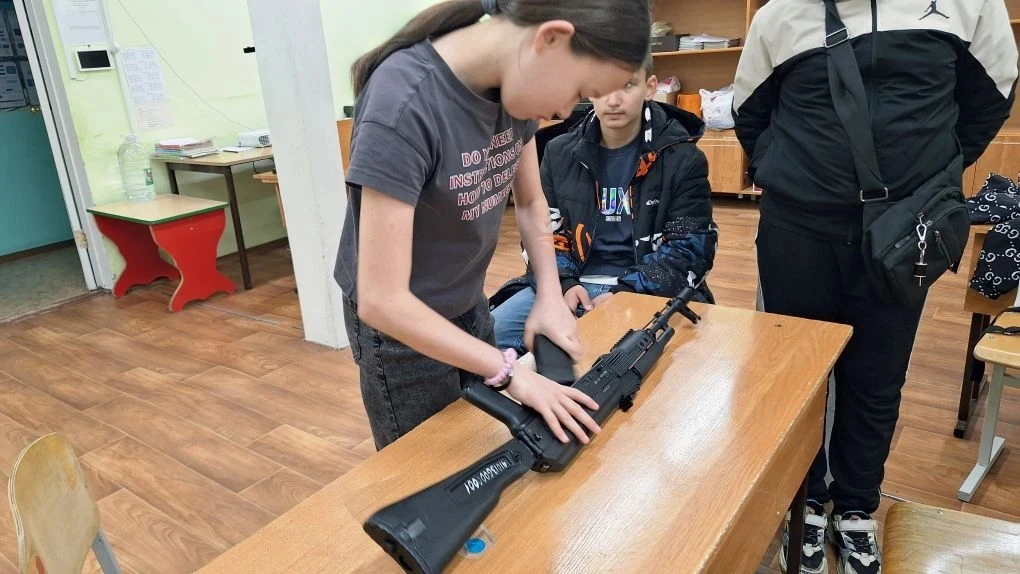 🔥 «Зарница 2.0»: каникулы — не повод расслабляться! 🔥

Даже во время школьных каникул наши ребята 