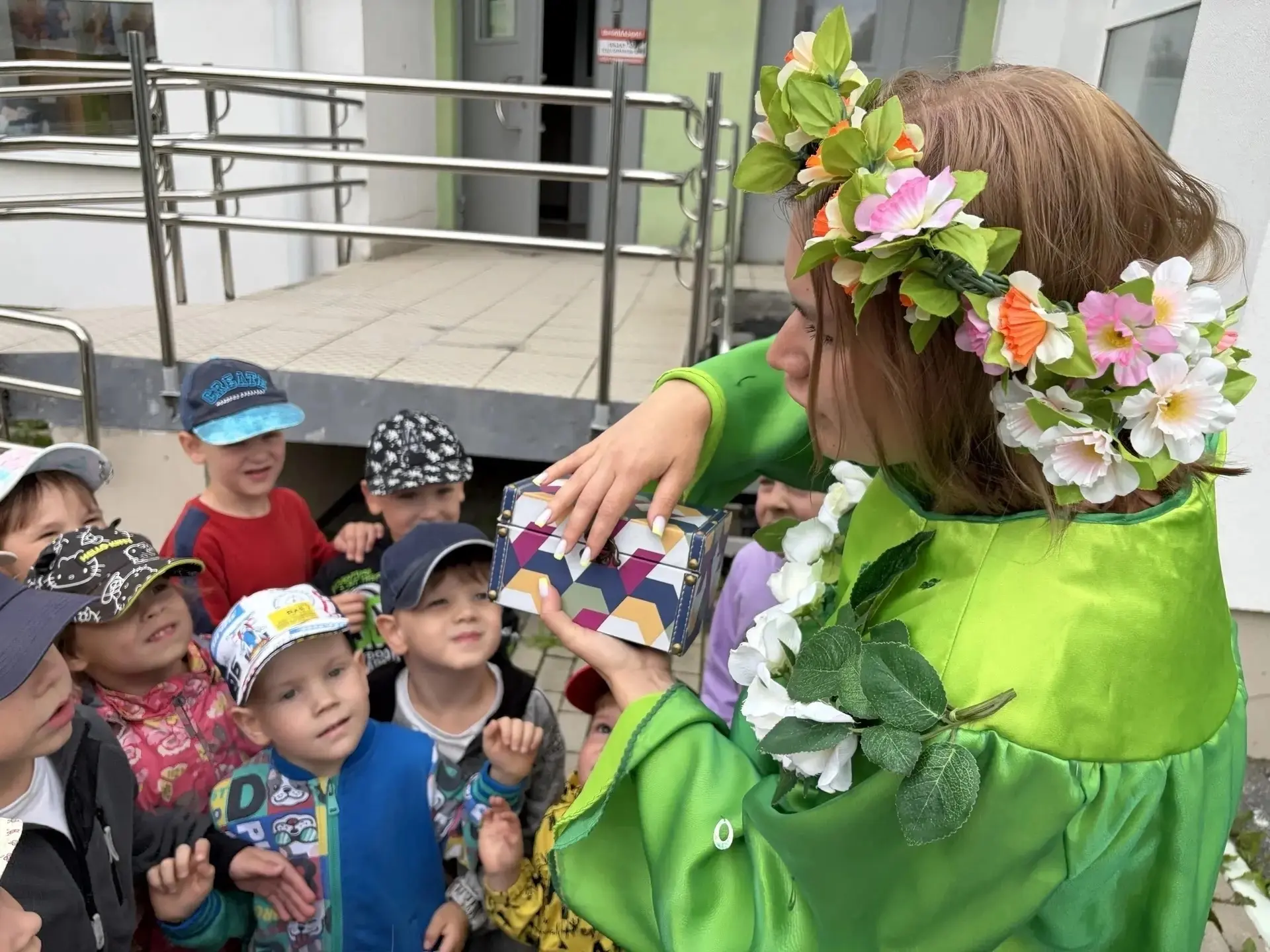 🎉 «День радужных приключений» в нашем детском саду! 🎉
Сегодня у нас был невероятно яркий и весёлый