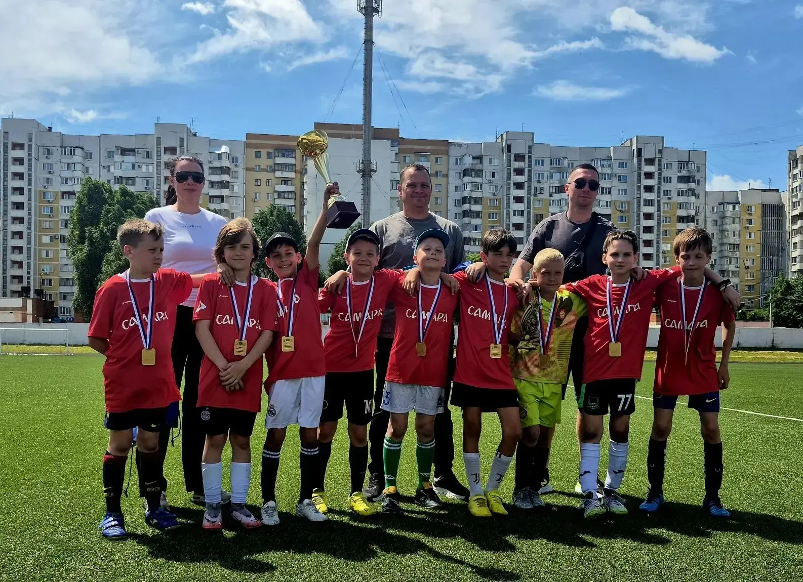#СпортклубСМТЛ

⚽️ Наши ребята — чемпионы региона!

На минувшей неделе на стадионе «Орбита» прошёл р