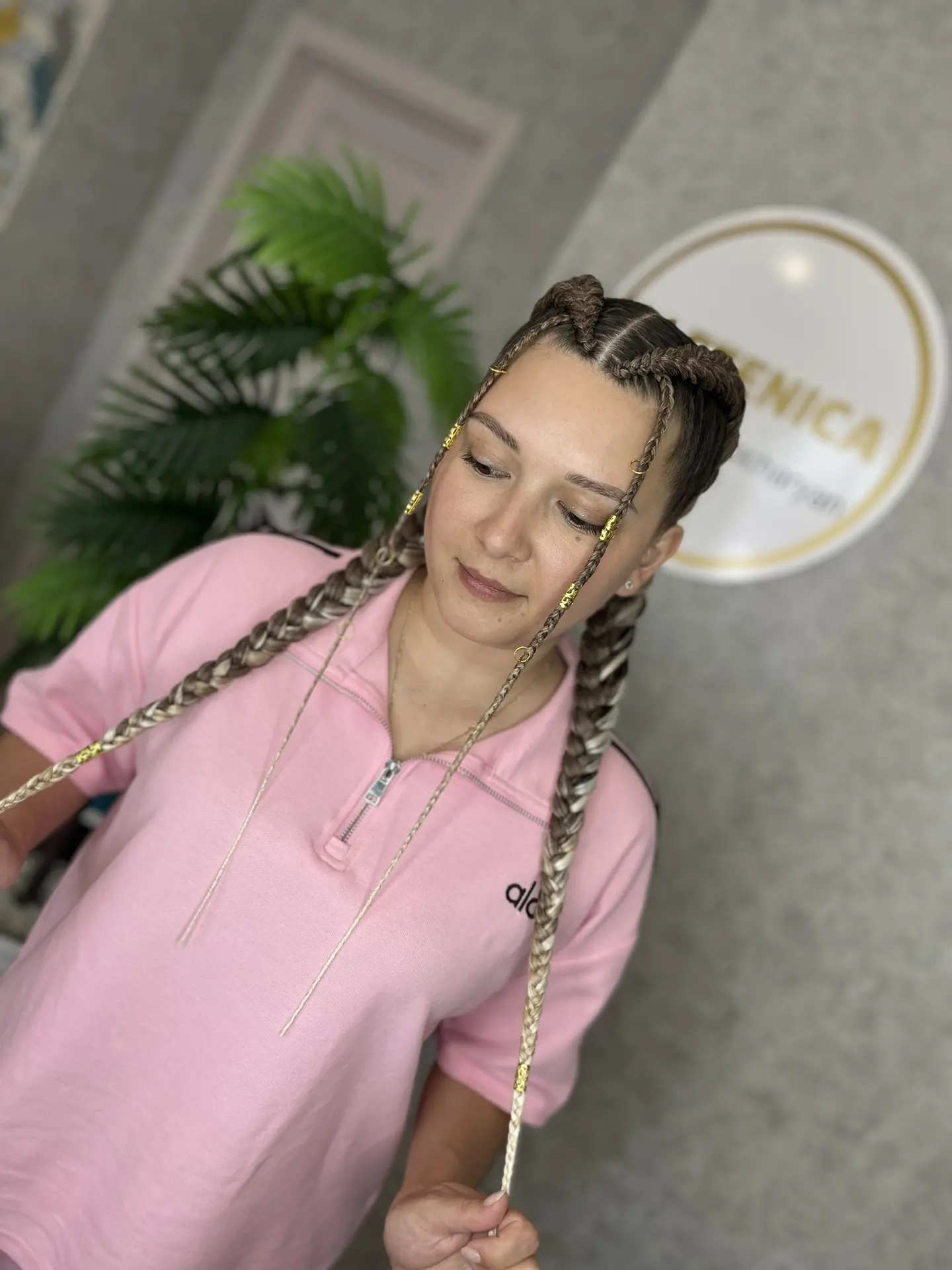 Боксерские косы🩷 Самая популярная прическа летом🥰 
Для записи и консультации пиши Кочарян Кристина