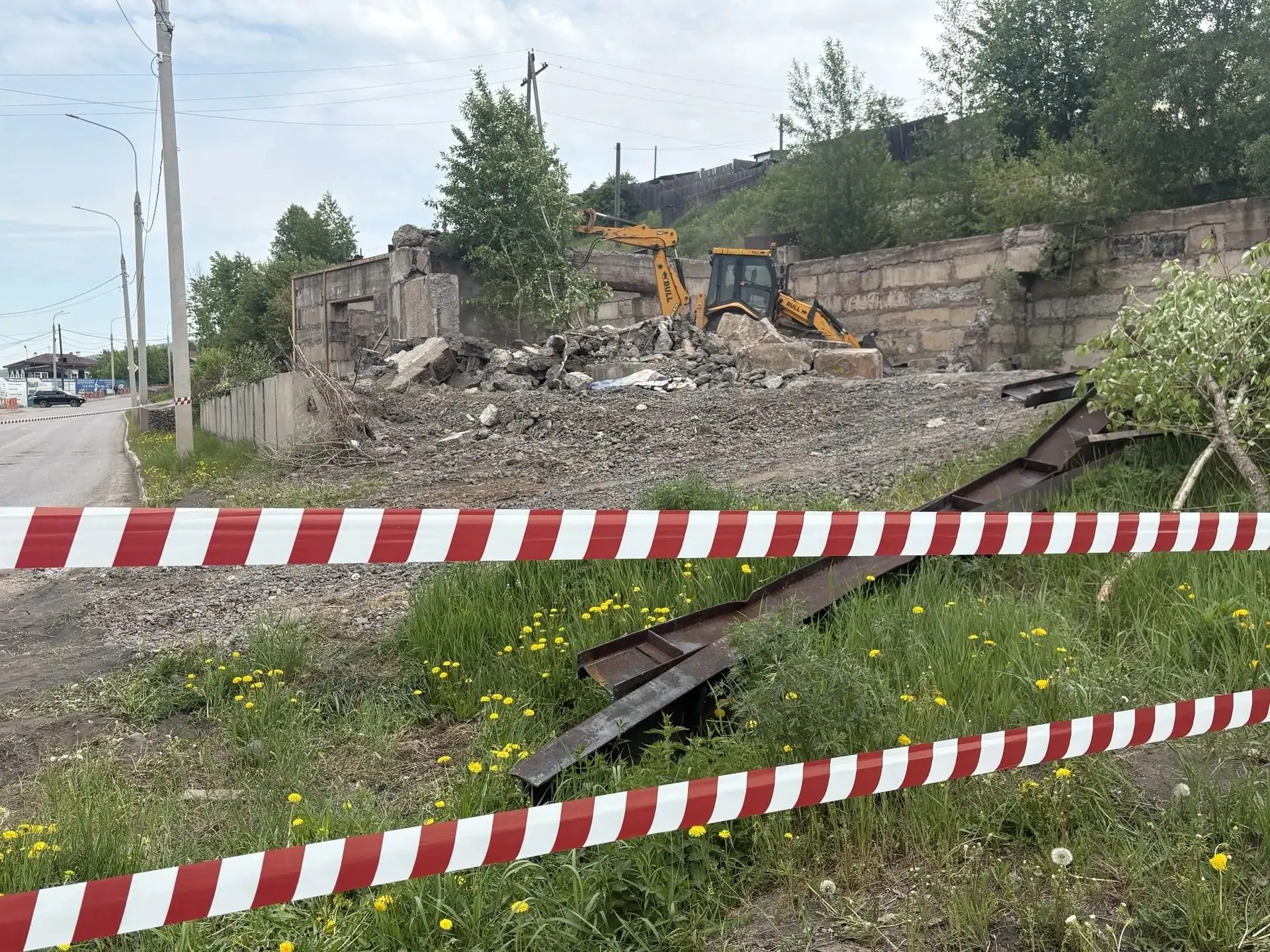 Уважаемые жители Киренского округа!

🔨 Обращаем ваше внимание, что в настоящее время по ул.Подгорна