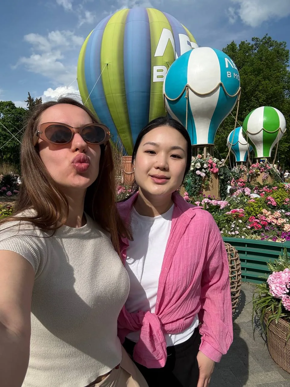 Москва, ну до чего же ты красива летом 🌺

иронично, конечно: приезжаю в Шереметьево — и узнаю про с