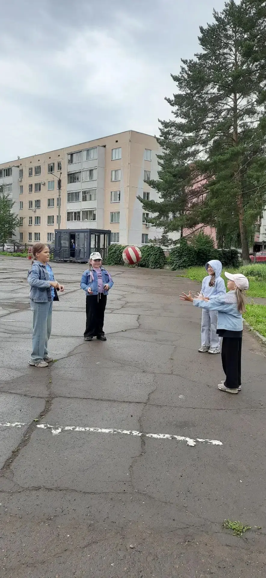 🌟В лагере «Вектор в лето» прошел День молодежи, который мы посвятили сплочению и командному взаимод