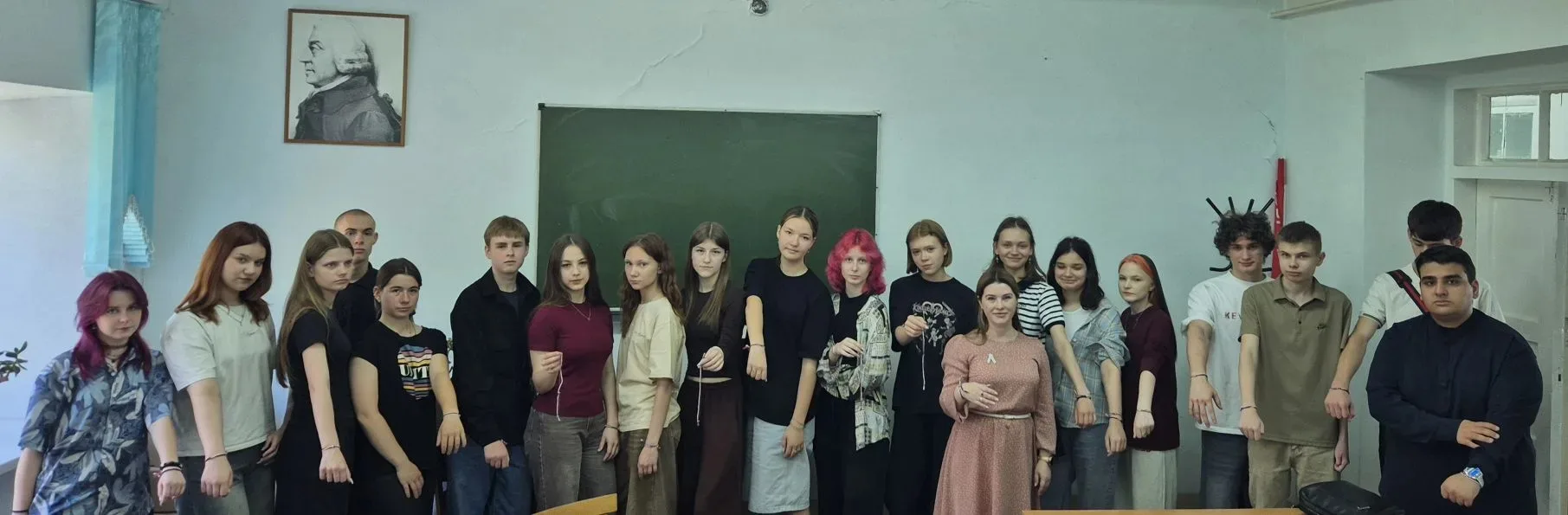 🇷🇺Студенты Донского аграрного колледжа приняли участие в патриотической акции ко Дню России!

В пр
