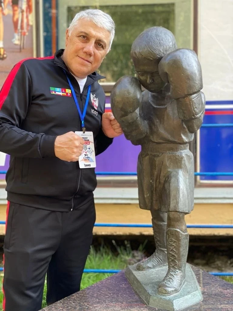🎉 Юбилей выпускника ВГАФК! 🎂

🥊 С.Л. Багдасаряну, наставнику многих известных боксеров Волгоградс