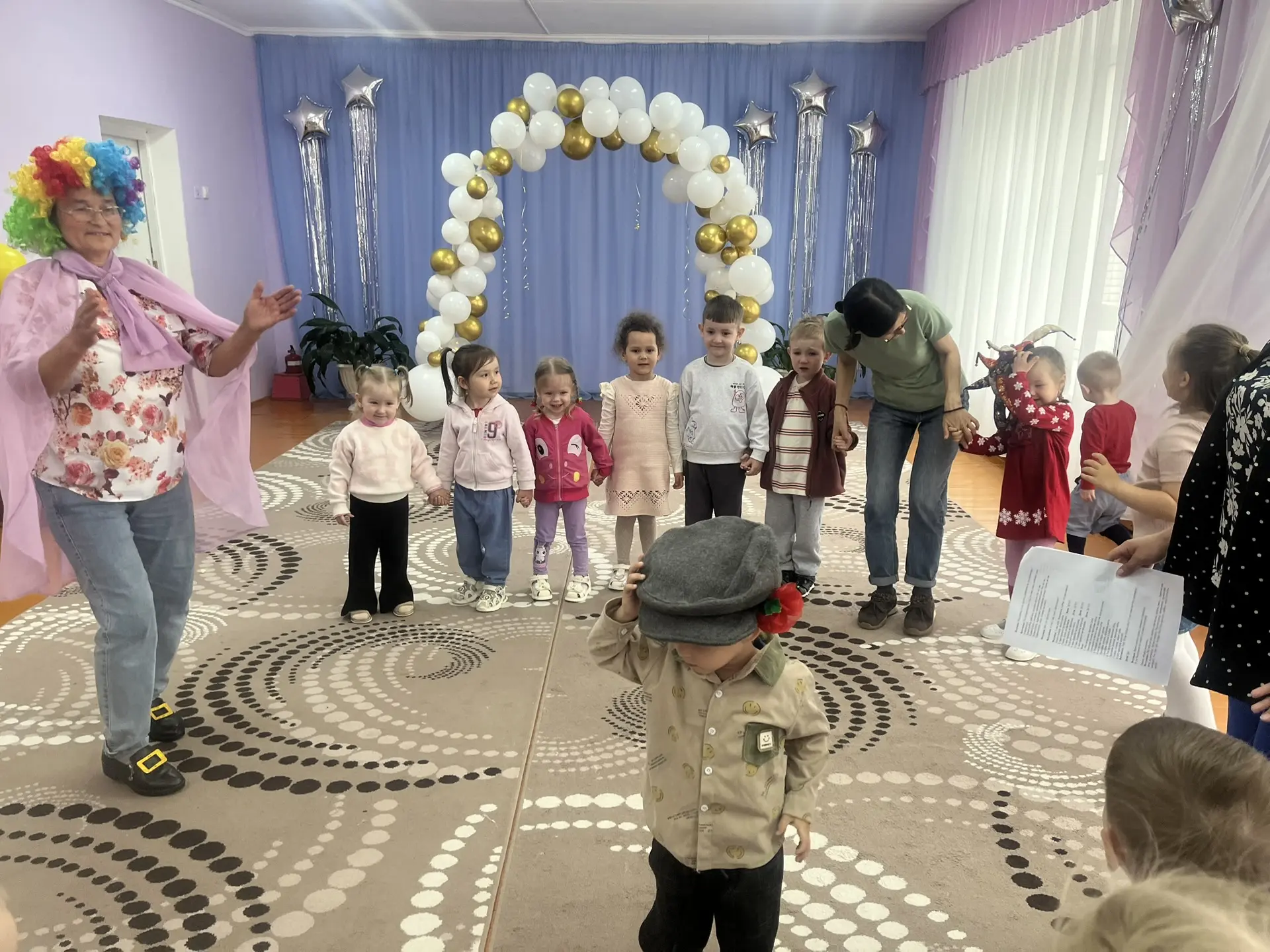 Вот и наступило долгожданное лето. В первый день лета вся страна отмечает замечательный праздник - Д