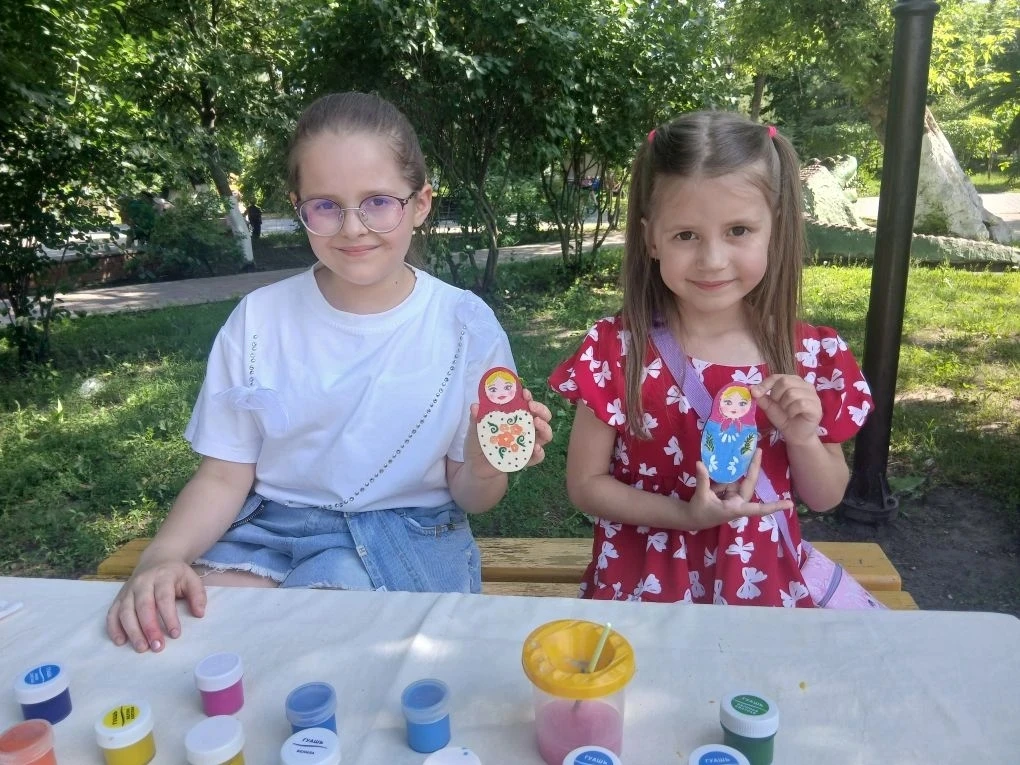 🇷🇺Сегодня состоялся творческий мастер-класс, посвящённый Дню России!

🤍Участники узнали интересны