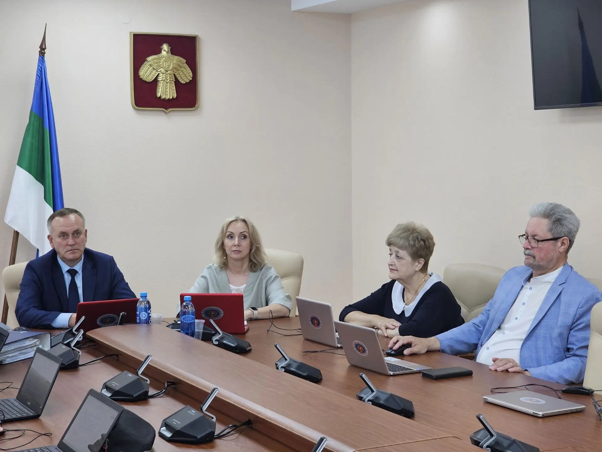 Состоялось заседание Избирательной комиссии Республики Коми № 142, рассмотрено 9 вопросов

Региональ