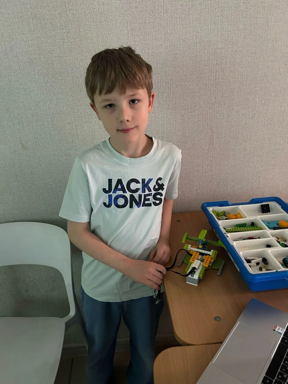 #Летняя_школа_2026 #1_неделя #4_день #1_половина_дня

Здравствуйте, родители юных инженеров! 🚀✨

⚙️