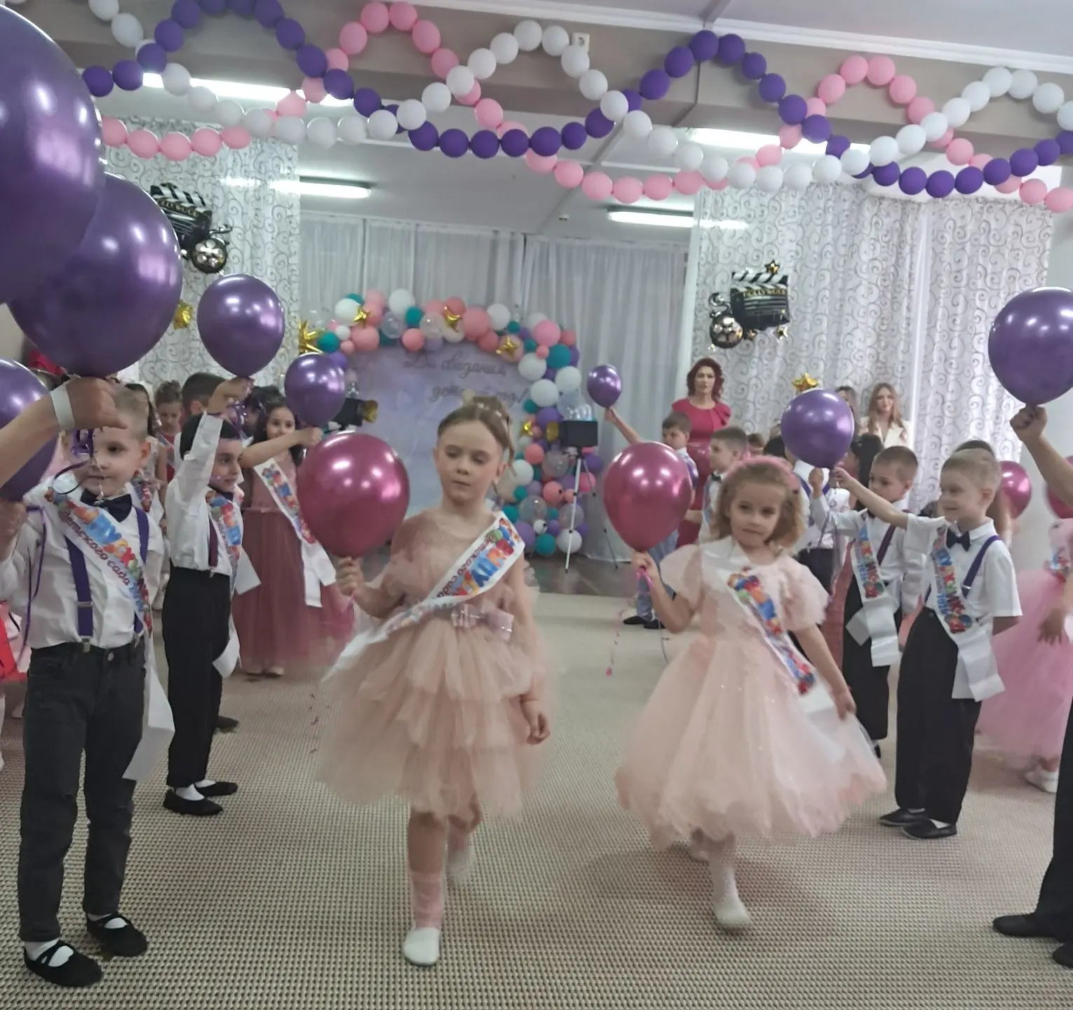 Счастливого плавания по школьным волнам!
Выпуск 2026! Группа 7  ❤❤❤