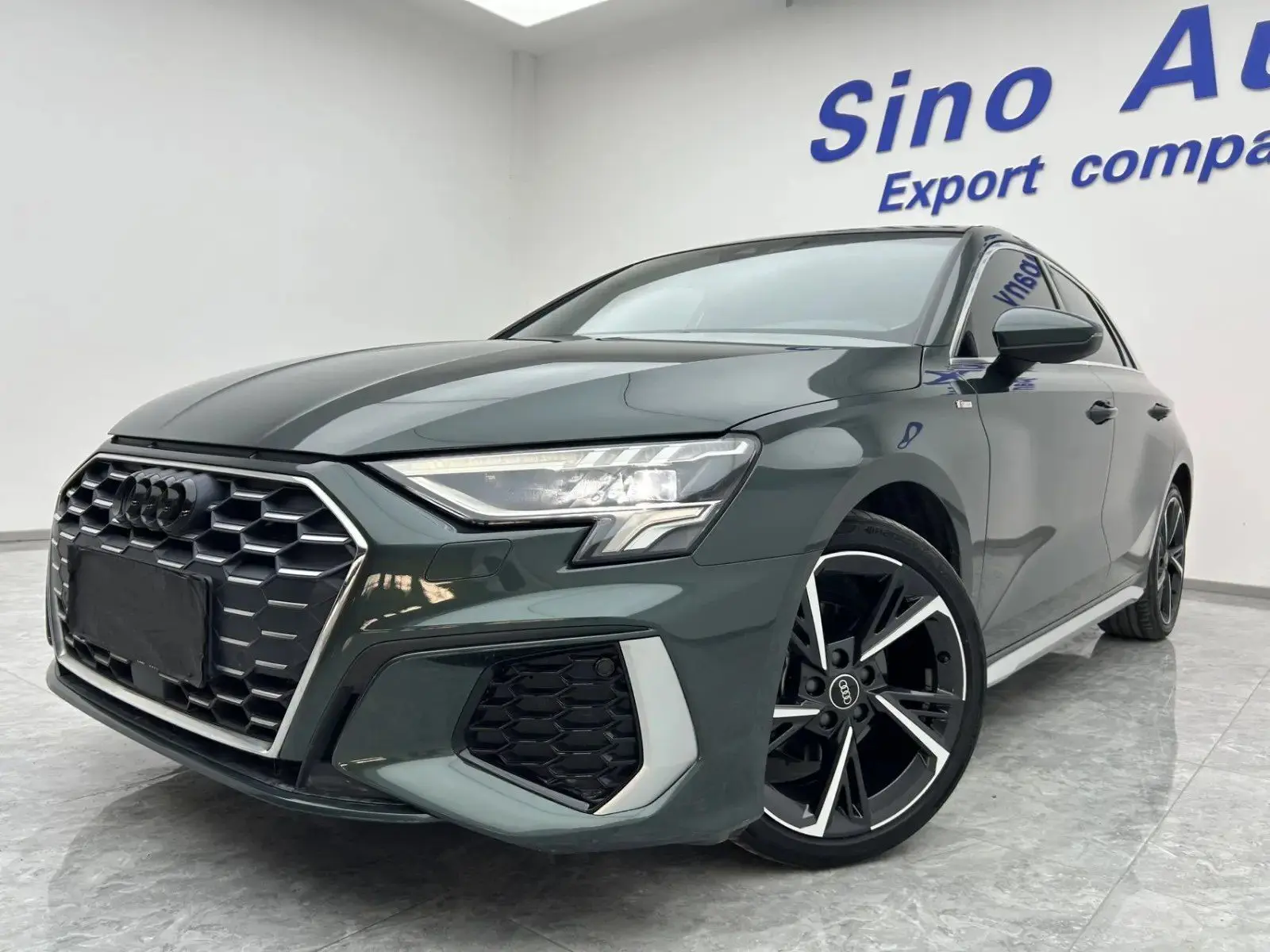 🚗 Audi A3, 2023, 21 610 км 🚗

📅 Год: 2023
🛣 Пробег: 21 610 км
🔨 КПП: Робот
🛢 Топливо: Бензин
⚙