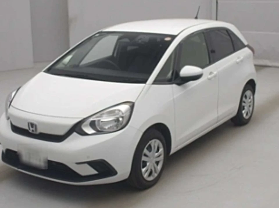 ПРЕДЛАГАЕМ К ПОКУПКЕ 🎁🤩 

🚘 HONDA FIT  

🗓 Год выпуска: 2023 г. 
💨 Объём двигателя: 1300 cc 
⚙️