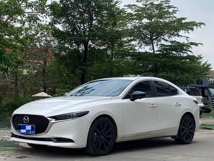 🚘🇨🇳Mazda 3 (Mazda Axela)

🤔Кому идеально подойдет этот автомобиль?

🟢Прагматикам которые покупа