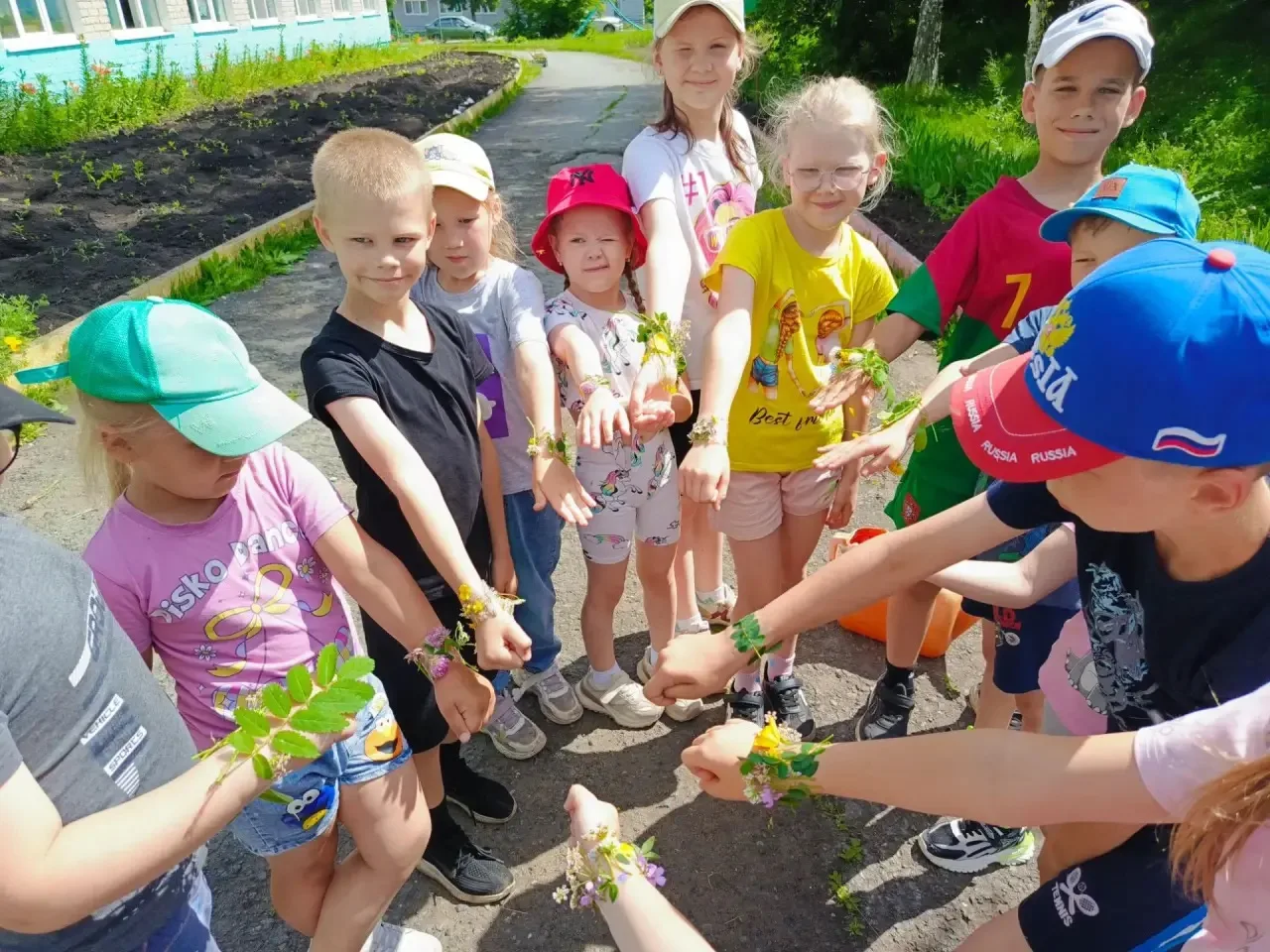 «Там, где цветет планета, там живет душа».
☀️Июньское утро встретило нас не просто рассветом, а тепл