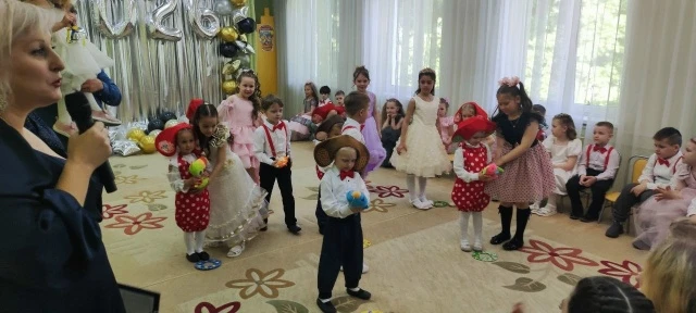 https://vk.com/photo-51487109_457335591В
 
В группе « Веселые подсолнухи» состоялся выпускной. Выпус