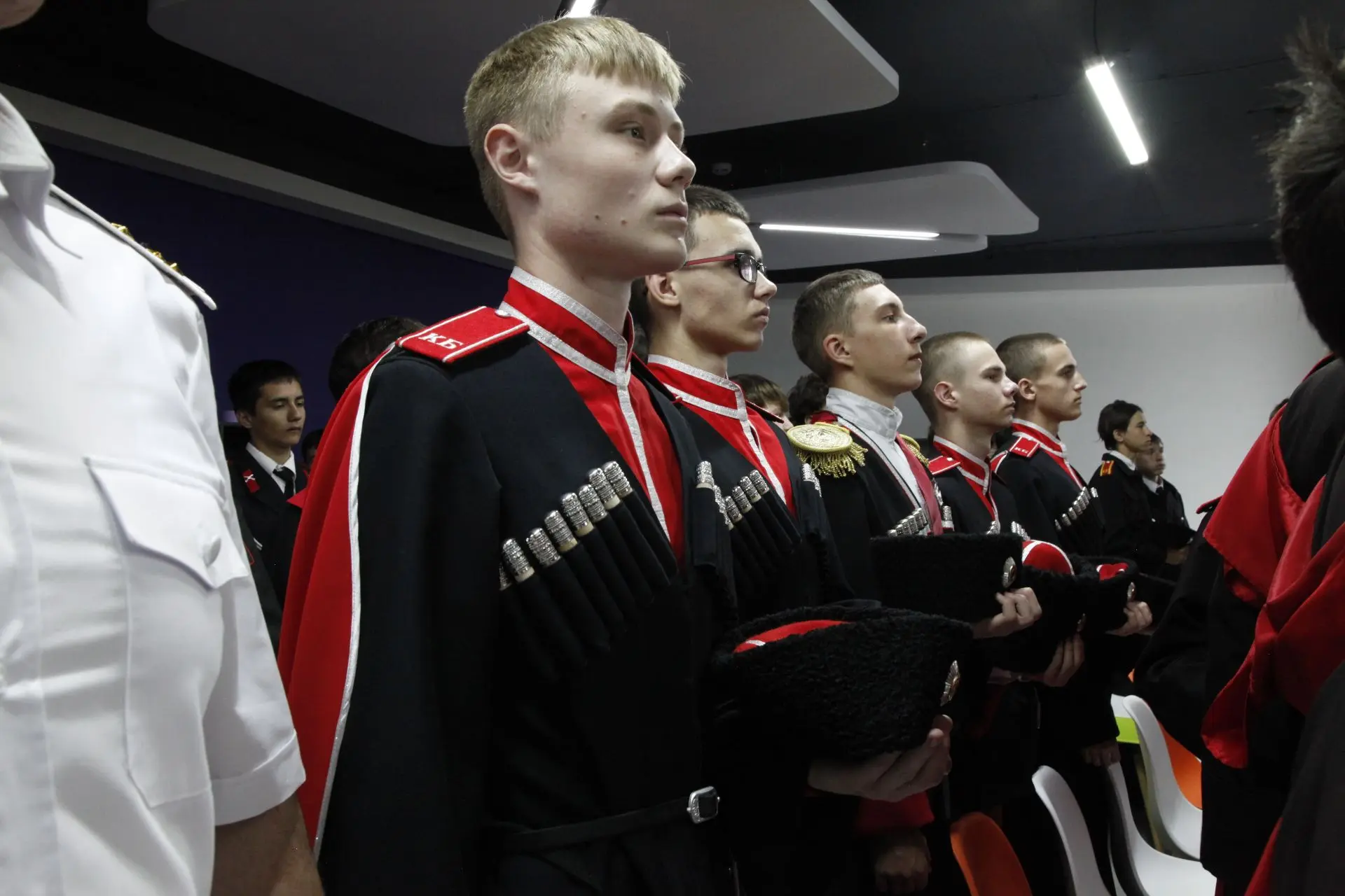 Всекубанский слёт классов казачьей направленности и казачьих кадетских корпусов проходит в Анапе

📌