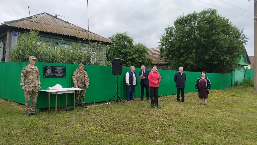 🕯️ Торжественное открытие Мемориальной доски

🙏Сегодня в нашем селе Енгалышево прошло важное и тро