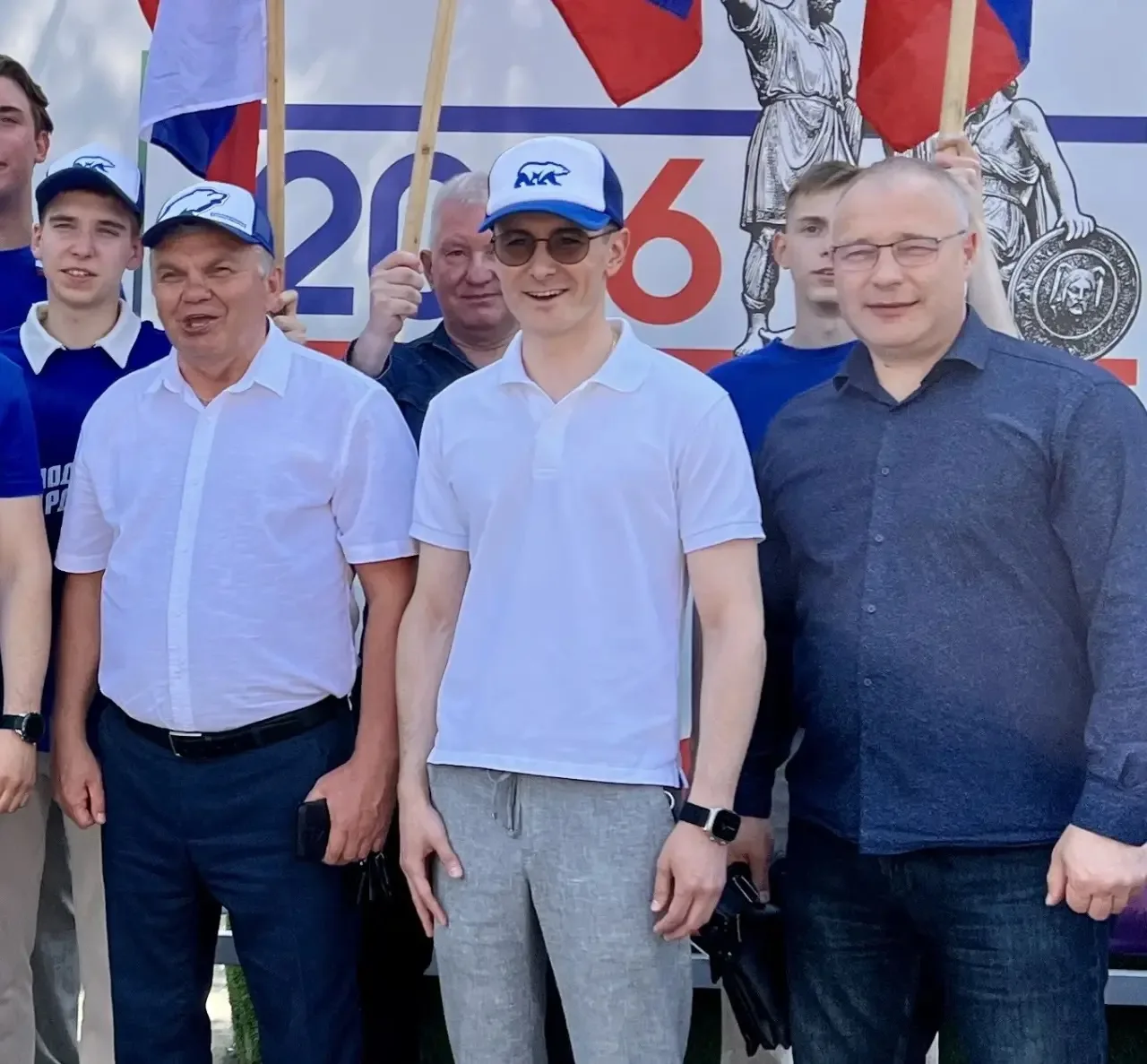 🇷🇺С ДНЁМ РОССИИ!

🎉Это праздник нашей гордости за историю, ценности, неповторимую культуру и суве