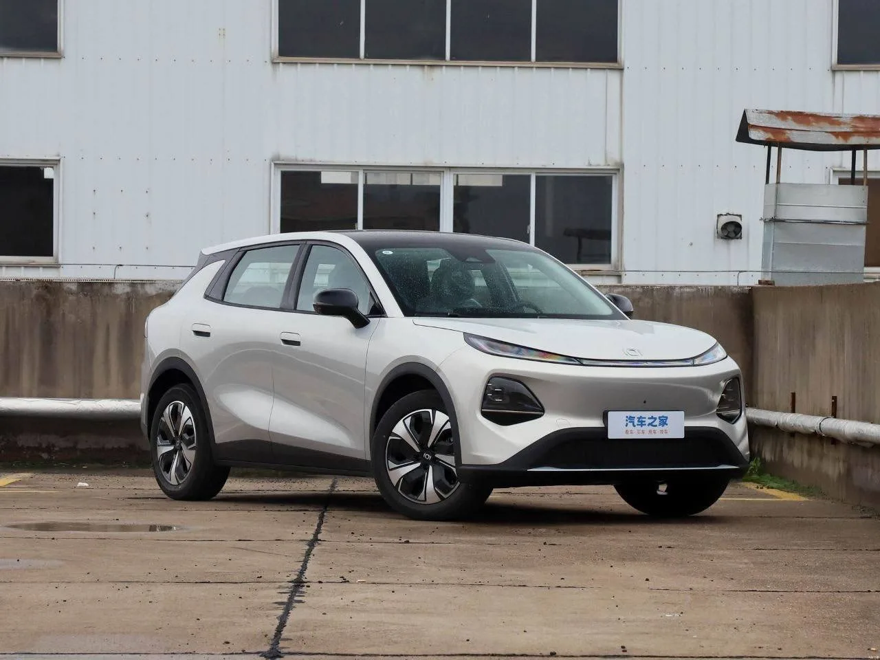КУПИТЬ ЭЛЕКТРОКАР В 2026 ГОДУ НЕРЕАЛЬНО? 

У НАС ЕСТЬ РЕШЕНИЕ 🤩 ⬇️

🚘 CHANGAN QIYUAN Q05

🗓 Год в