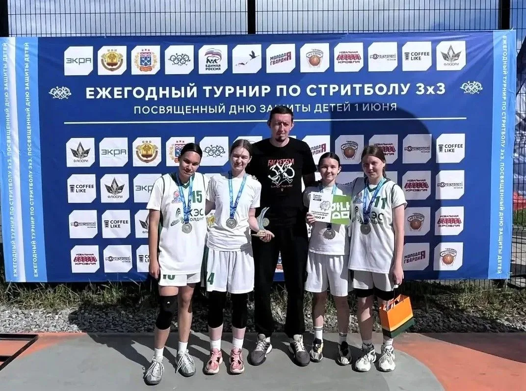 🎉🎉🎉Поздравляем с днем Защиты детей!
Наши воспитанницы под руководством тренера-преподавателя Ершо