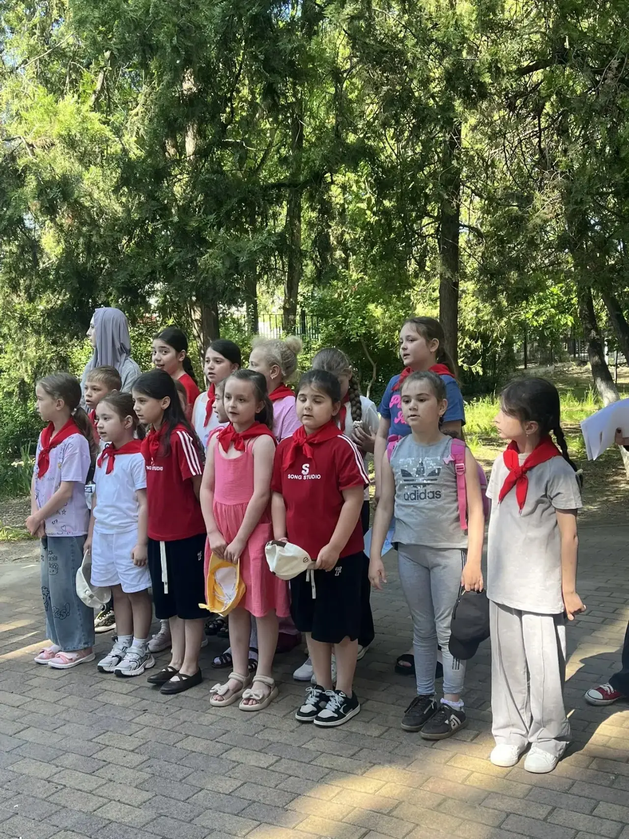 🌟 День творчества и сказок в нашем лагере прошёл «на ура»!

Кажется, сегодня в нашем пришкольном ла