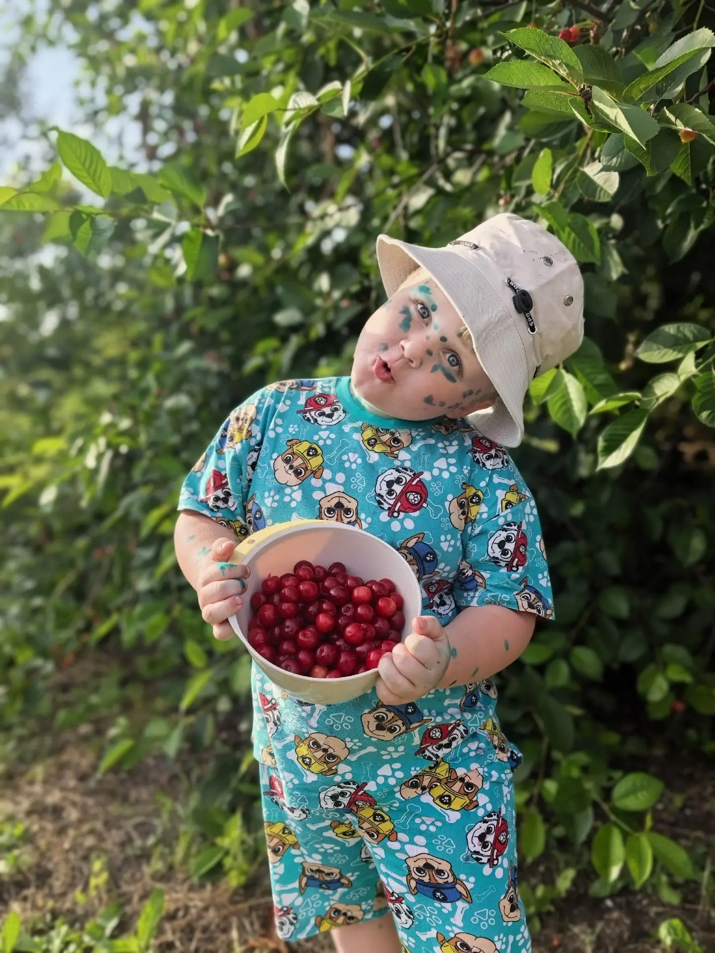 🍓 «Непоседы» на ягодной поляне ! 🍒
Ребята из группы «Непоседы» — настоящие юные знатоки природы! �