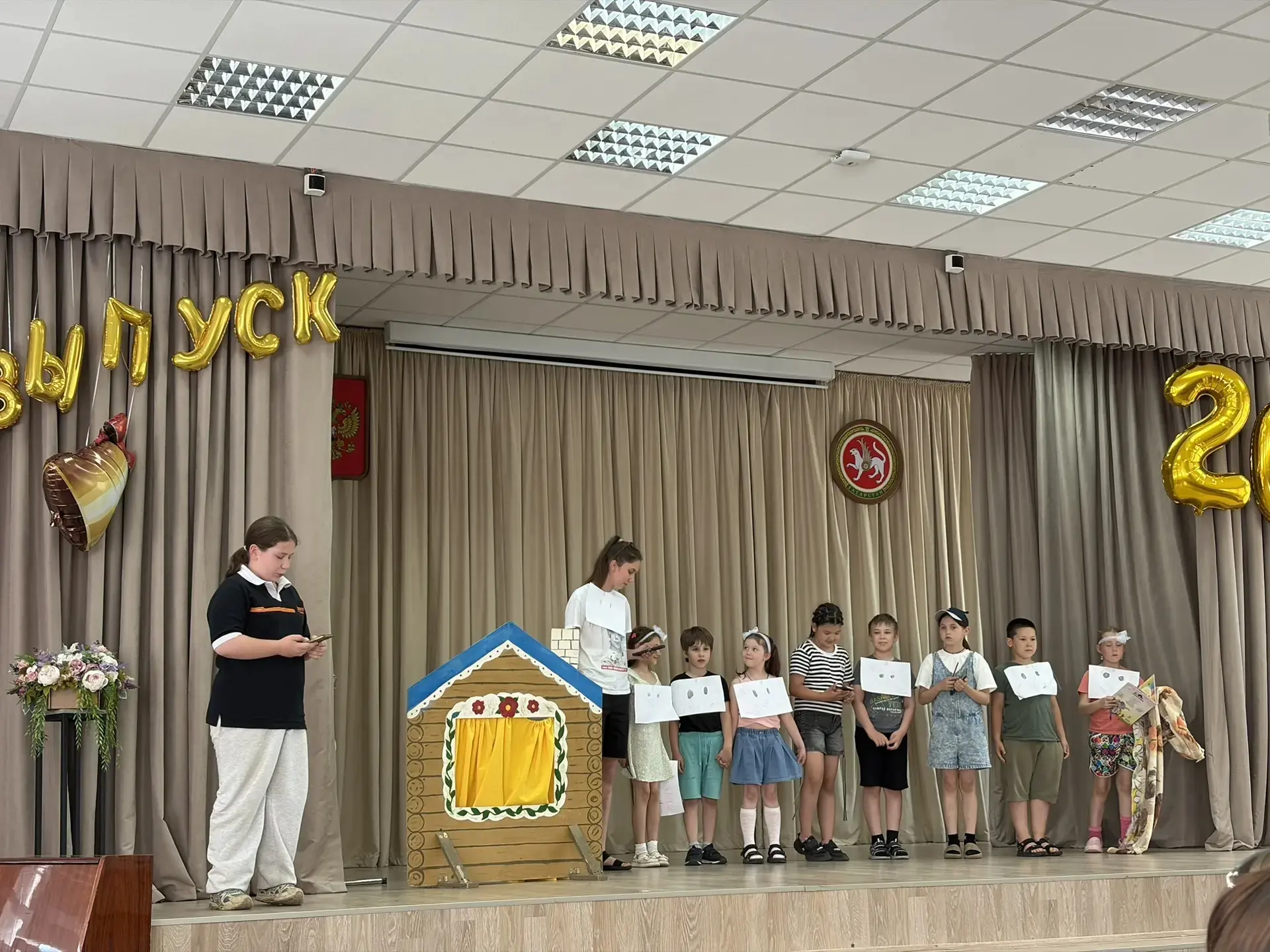 🎭 От теории к практике: «Семеро козлят» на новый лад!

Мастер-класс, который прошёл в лагере всего 