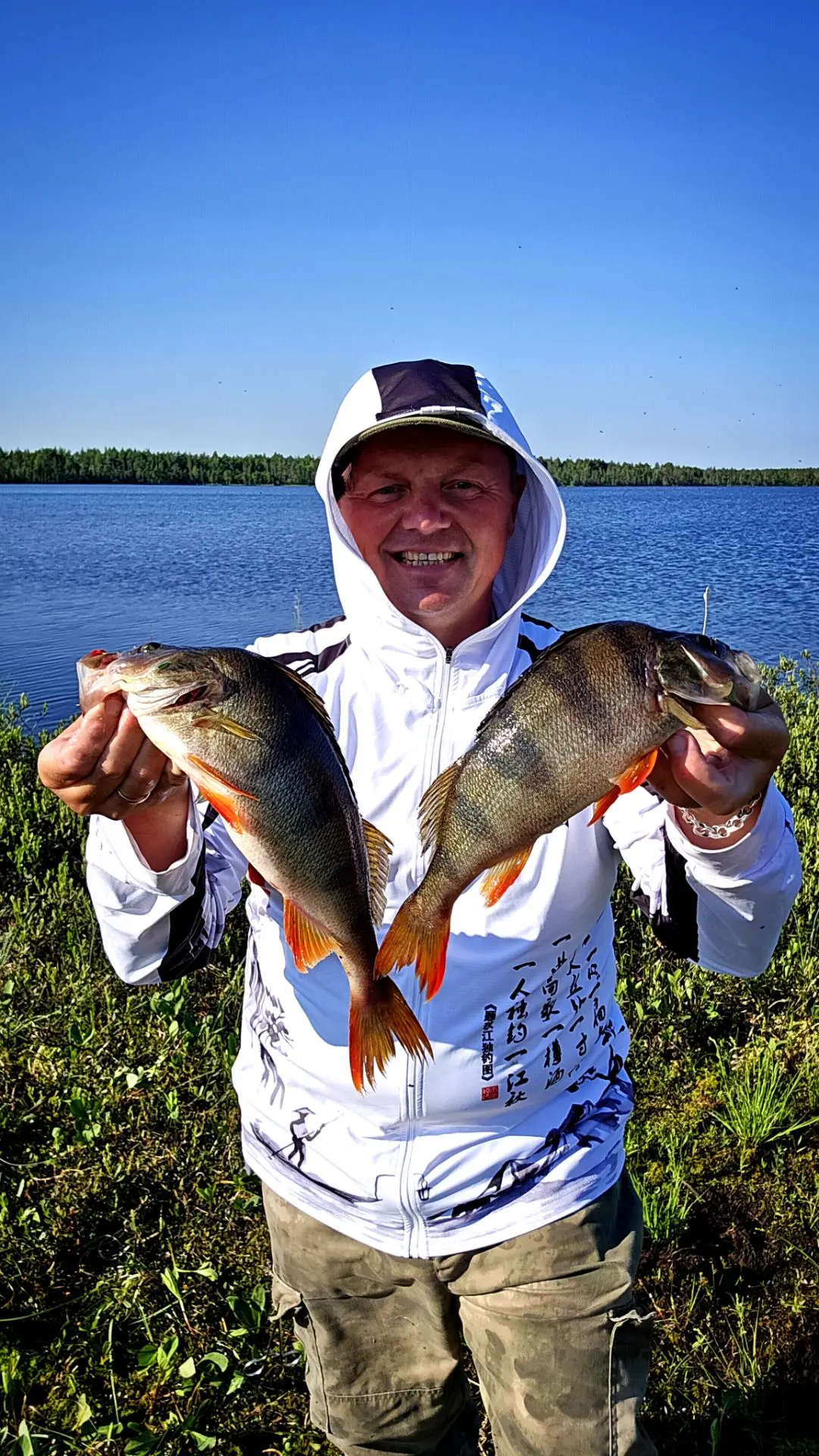 Всем привет ✊️
Очередная рыбалка на таёжном озере на окуня🎣🐟🐟🐟 состоялась. В надежде на утренний