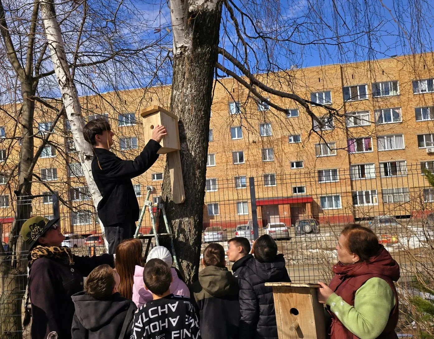 Уважаемые родители и ребята! 💚

Наша Татарская гимназия «Мирас» активно включилась в конкурс «ЭКОВЕ
