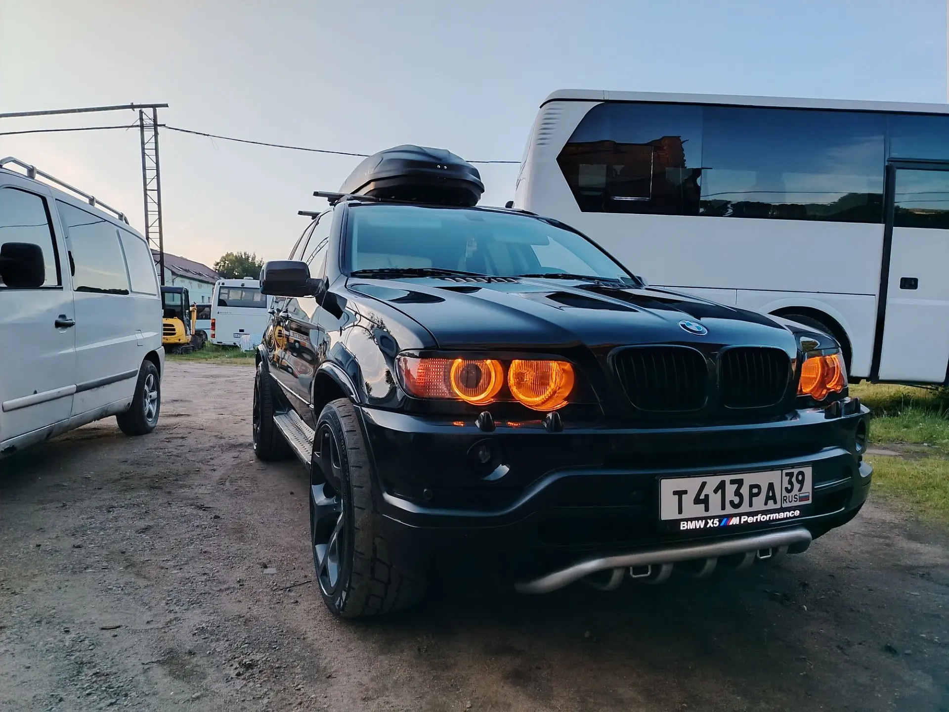 Продам е53 3.0 дизель м57
На полном ходу в хорошем состоянии 2003год
Документы в порядке оформление 