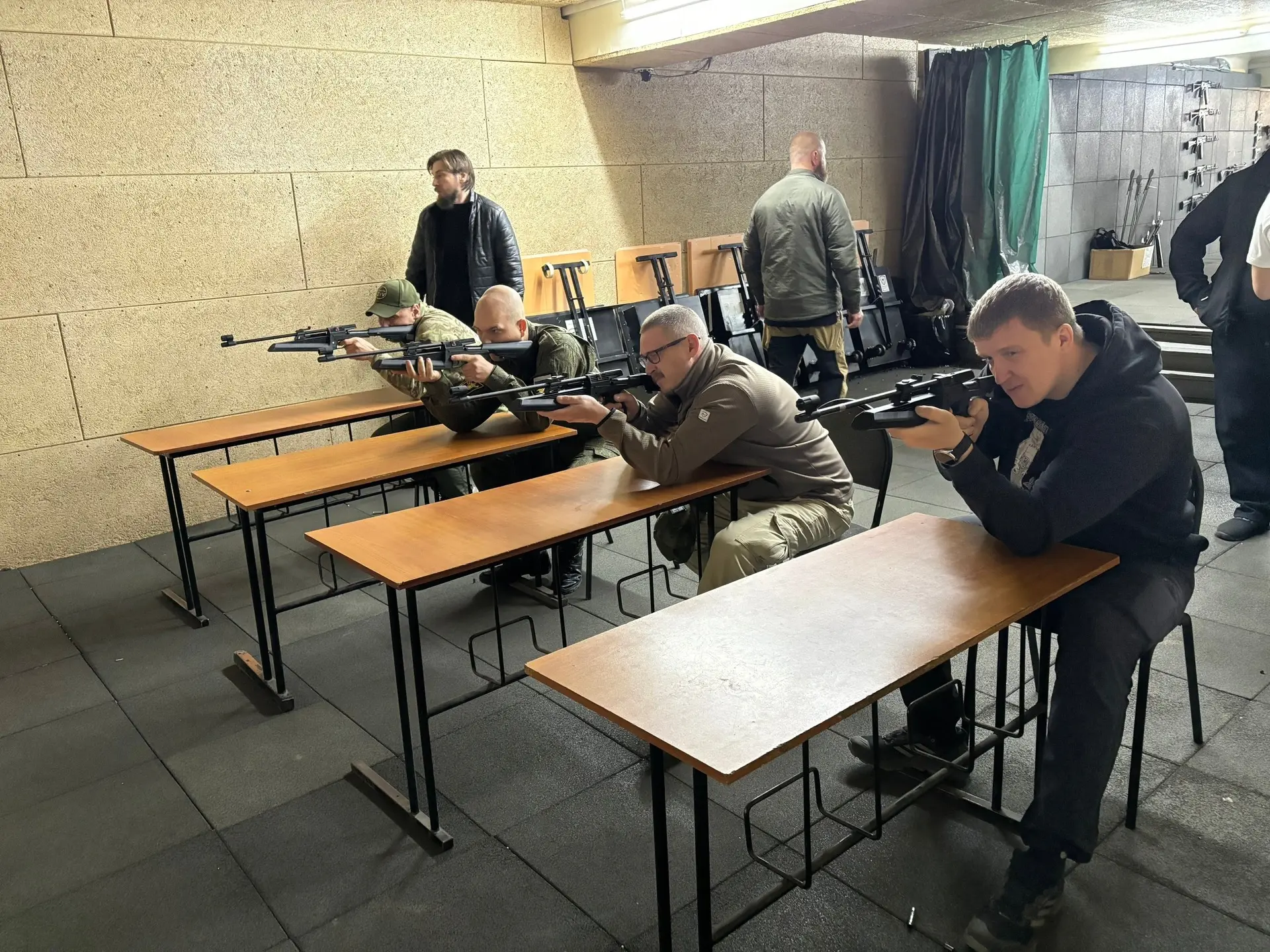 🌟 В Камчатском крае стартовали региональные соревнования среди ветеранов СВО «Кубок Защитников Отеч