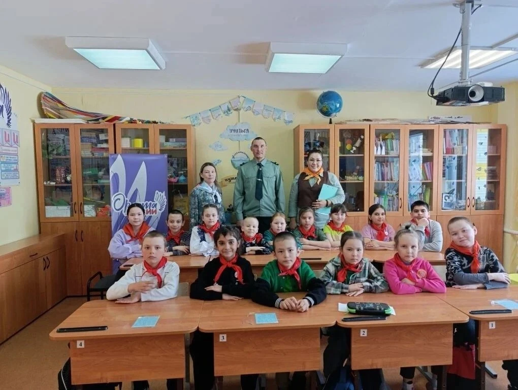 ☘️Познавательная встреча в с.Азовы

Сотрудниками Шурышкарского территориального отдела проведено эко