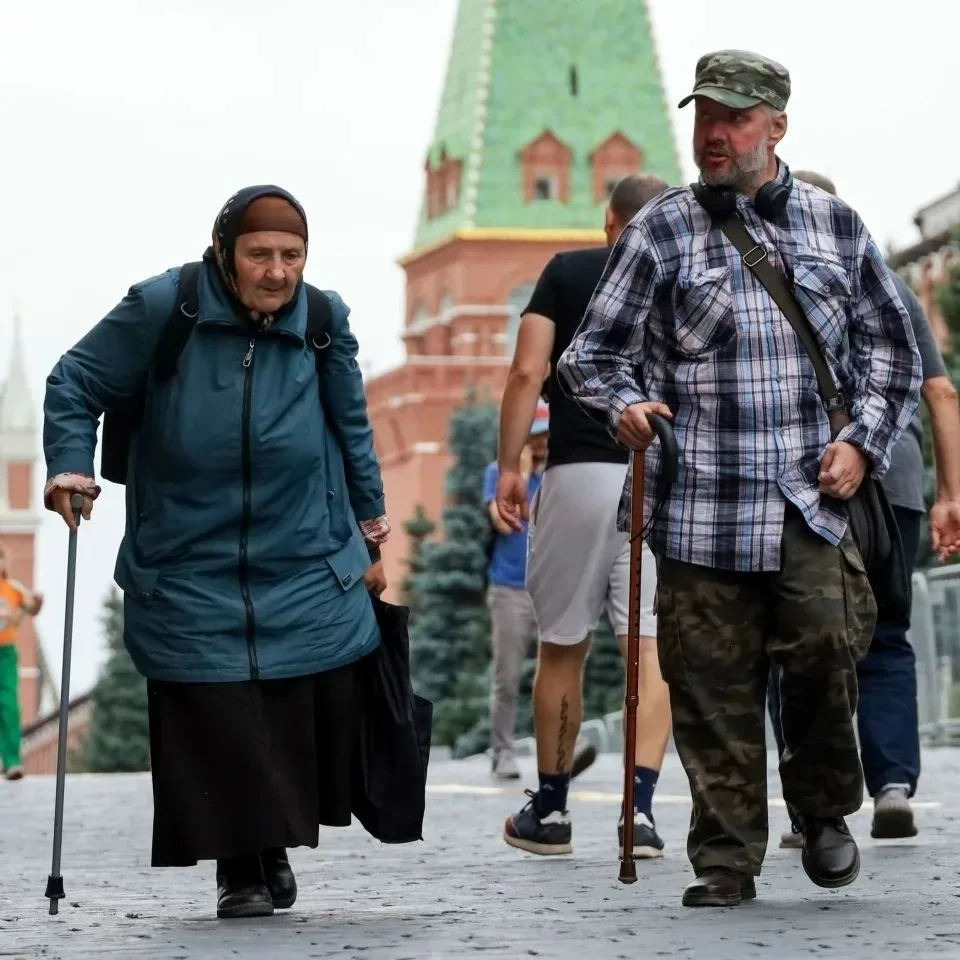 Число пенсионеров в России по состоянию на 1 июня составило 40,4 миллиона, пишет Соцфонд 
 
Интересн