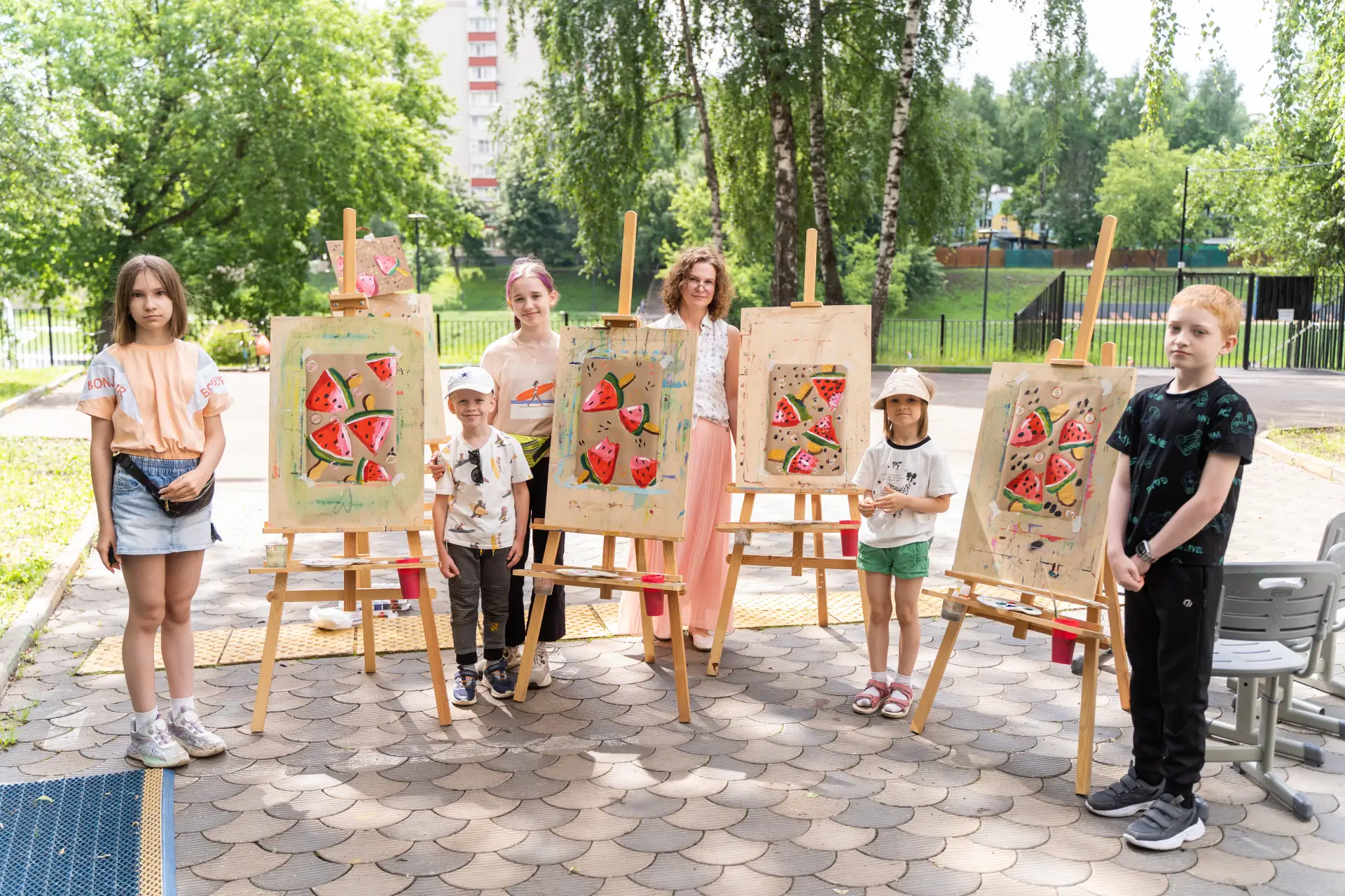 🍉 Арбузное мороженое и море творчества!

📷 В нашей школе прошёл первый летний мастер-класс «Мастер