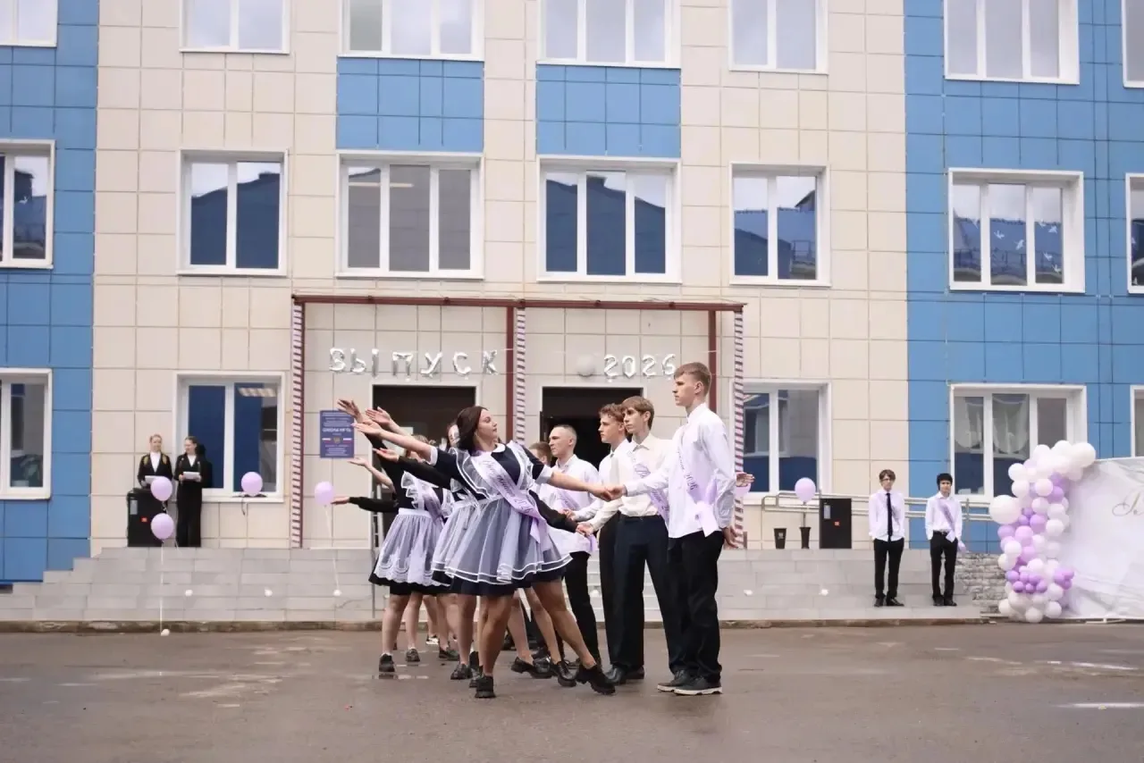 🎊26 мая в нашей школе отгремел Последний звонок! 
✨Этот день был наполнен гордостью, слезами радост