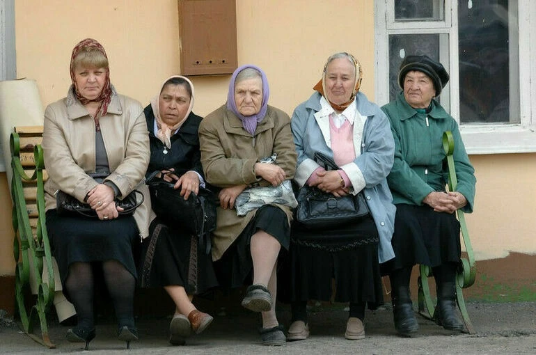 О категориях граждан, которые могут выйти на пенсию досрочно, рассказала эксперт Президентской акаде