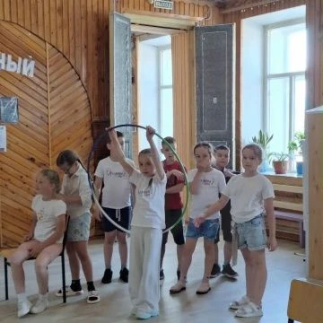 Восьмой день лагеря: Путешествие, знания и спорт! 
Наш лагерь продолжает радовать яркими событиями! 