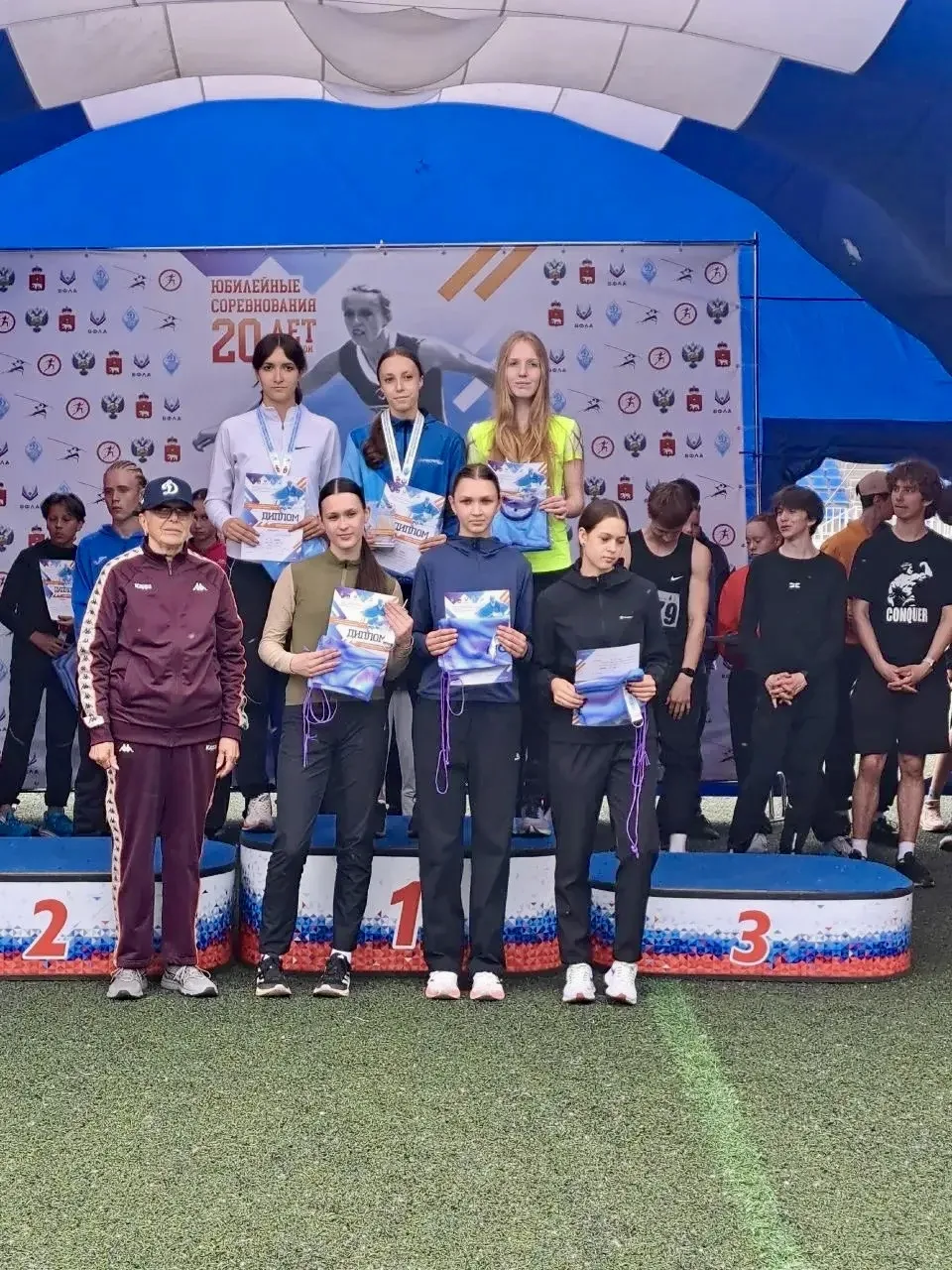 🏆 Всероссийские соревнования «Кубок ЗМС Татьяны Зеленцовой»

Более 50 спортсменов Вересников состяз