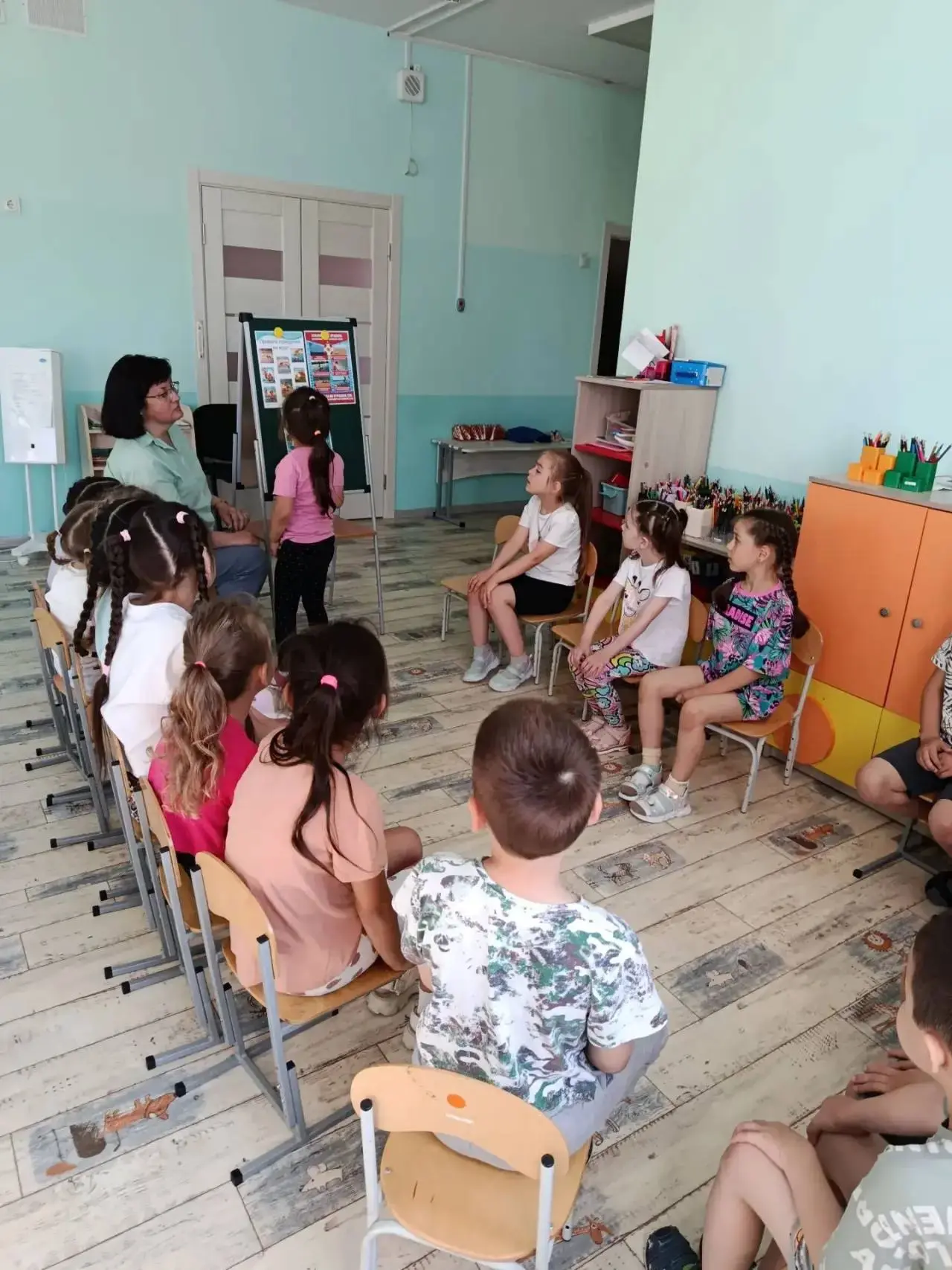 Безопасное лето начинается с детского сада!🤗
 
В нашем детском саду проходят тематические беседы «Б