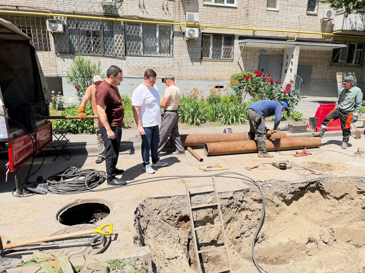 Информация по воде: ремонтные работы 🚧 продолжаются 

Сегодня  администрация района проверяла  
 ка