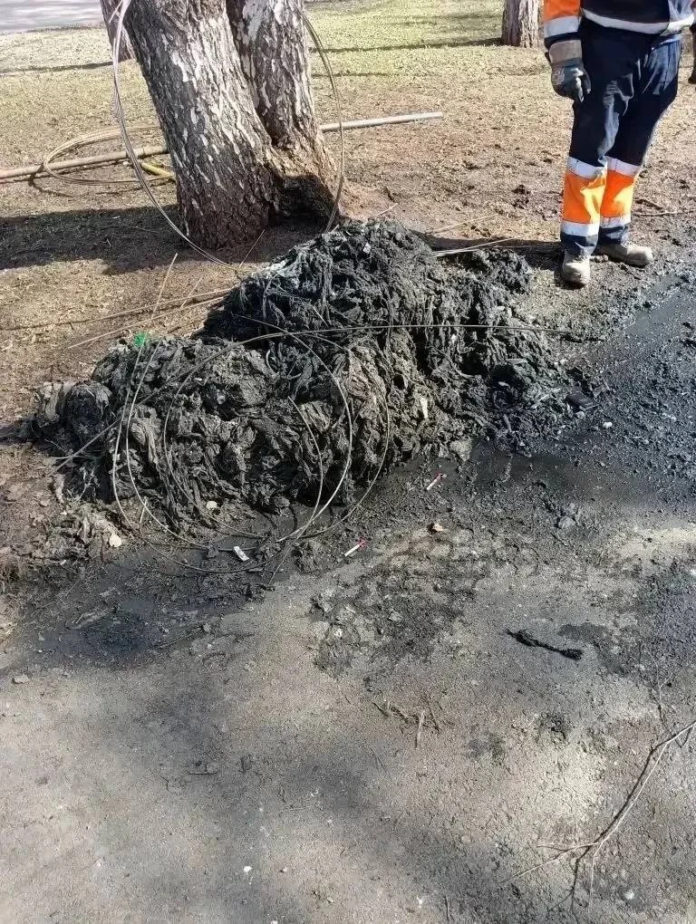 «Стерлитамакводоканал» предостерегает: унитаз — не место для мусора!

🚽Унитаз — это не мусорка! Уди