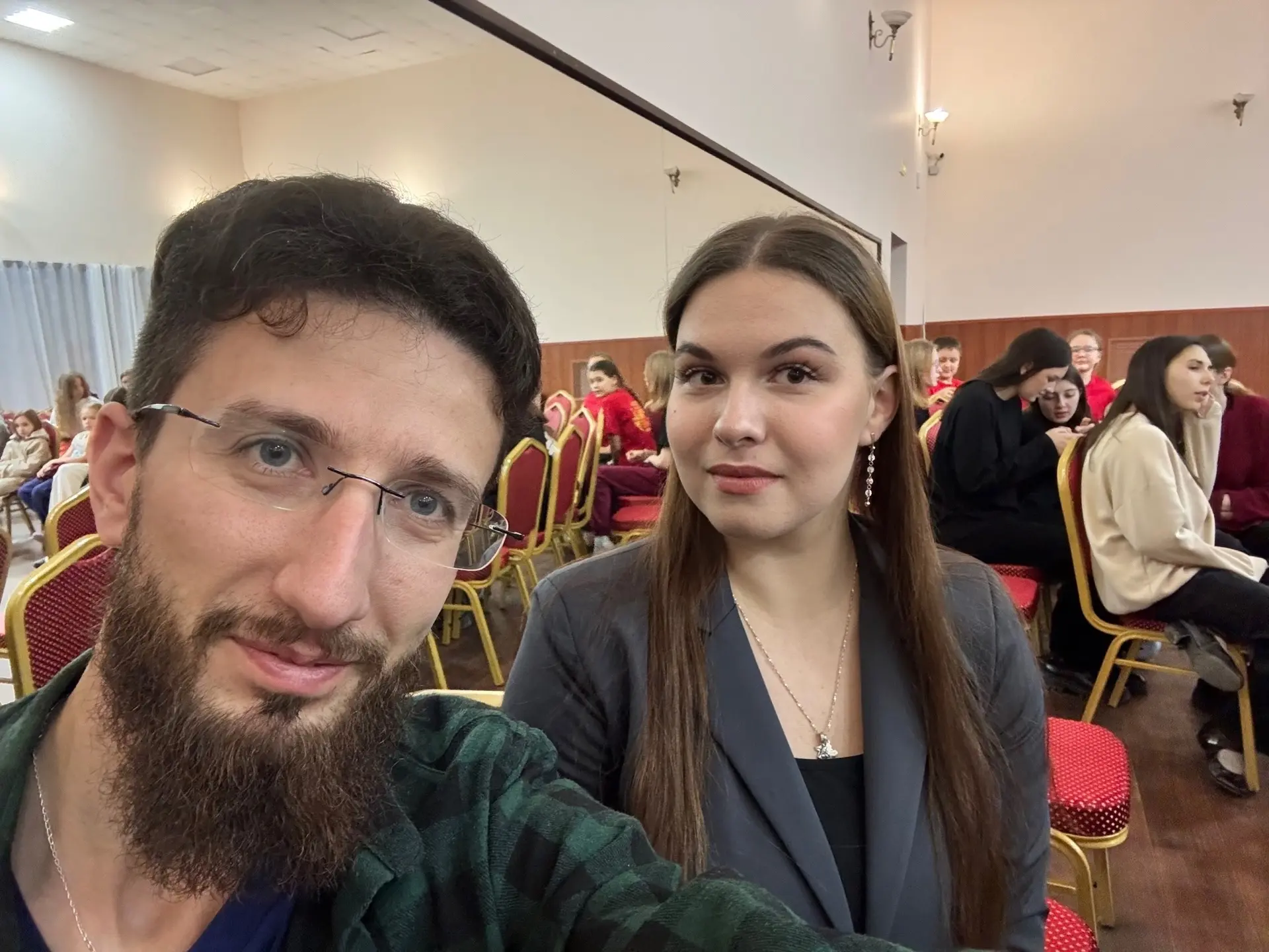 👋Артисты ансамбля "Венец" Василий Павлюк и Елизавета Голубкова прибыли в город Тамбов на Фестиваль-