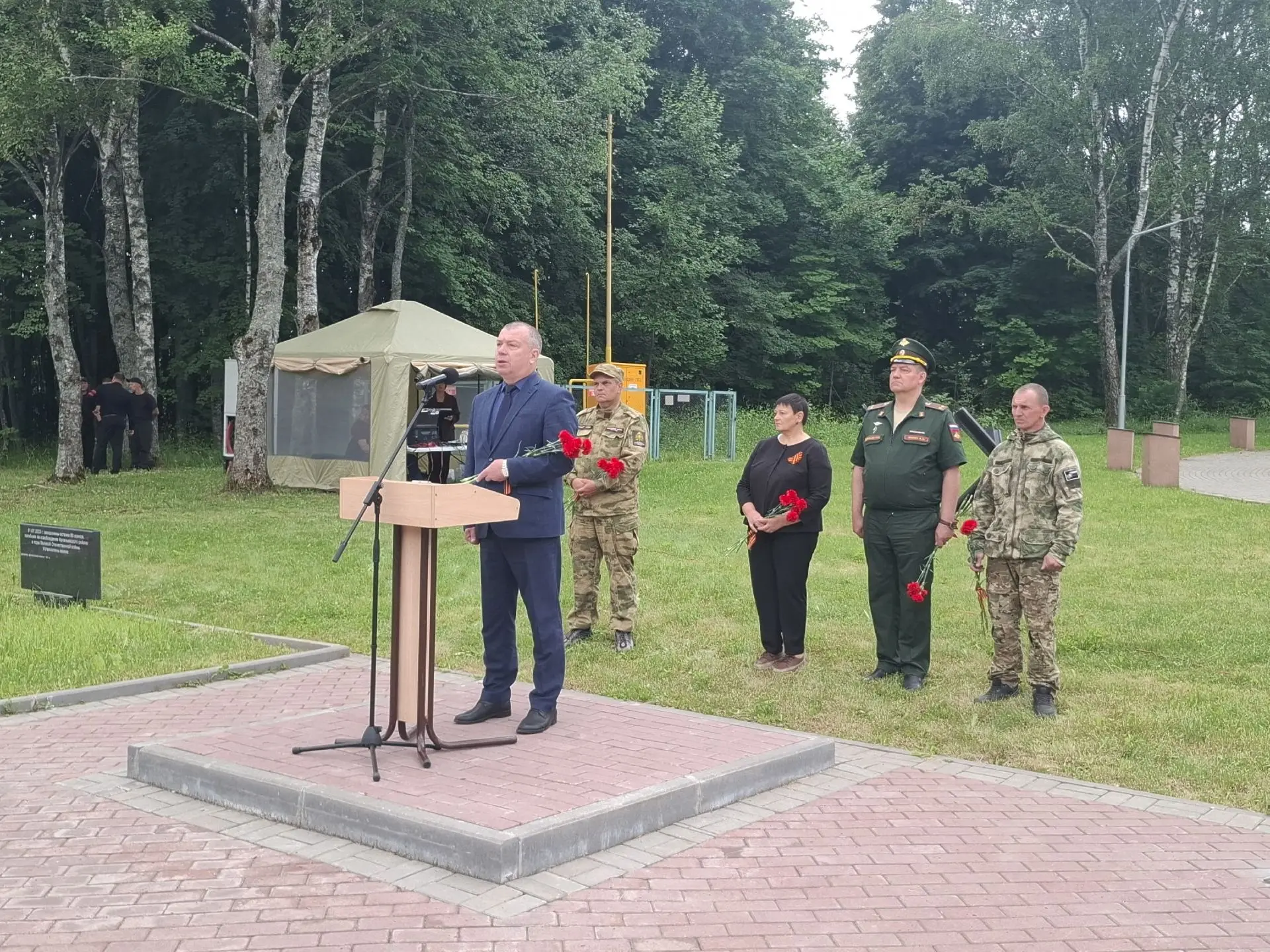 Сегодня на Кургане Бессмертия захоронили останки 17 бойцов Красной армии, погибших при обороне Арсен