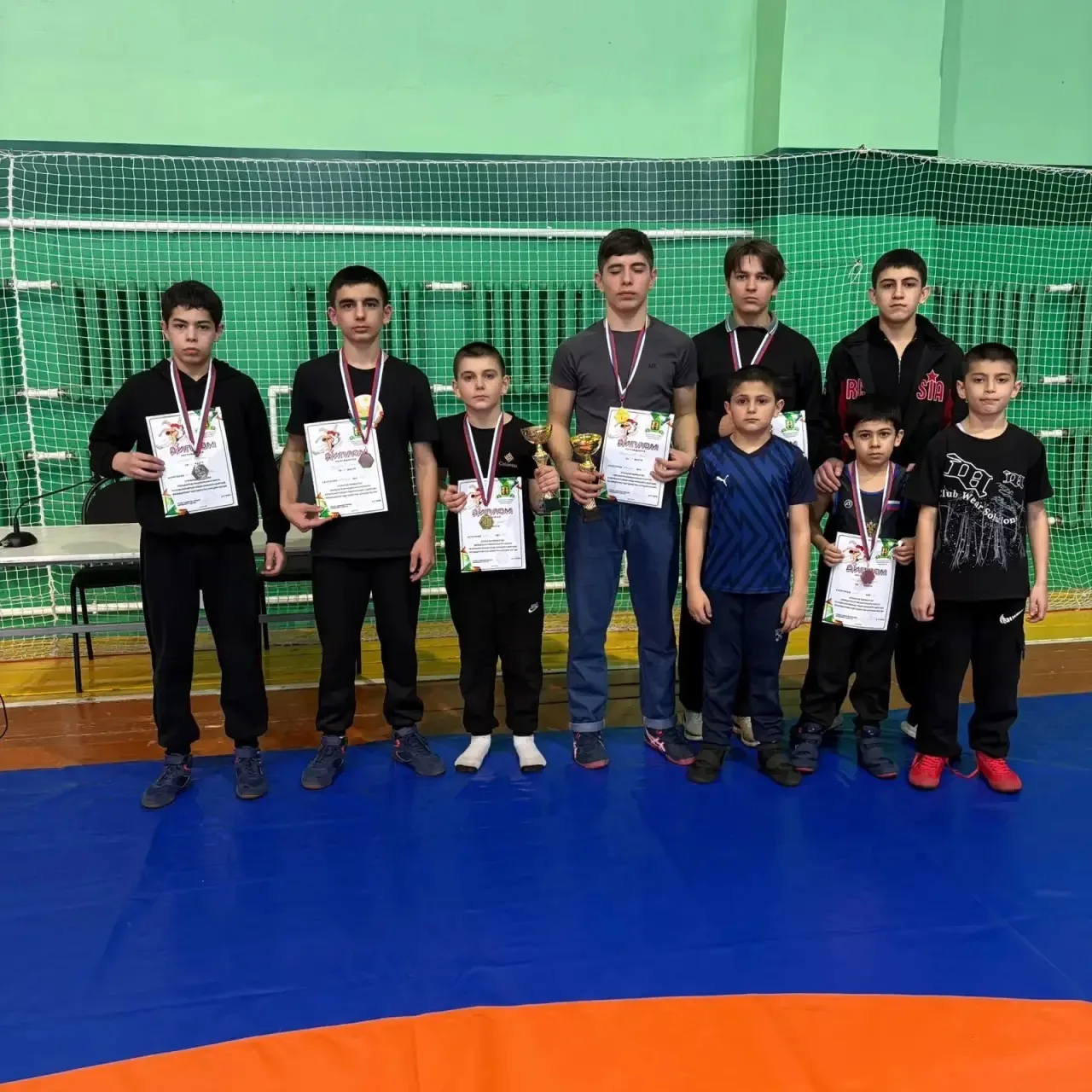На прошедшем в с. Боринское первенстве Липецкой области по вольной борьбе воспитанники ДЮСШ тренера 