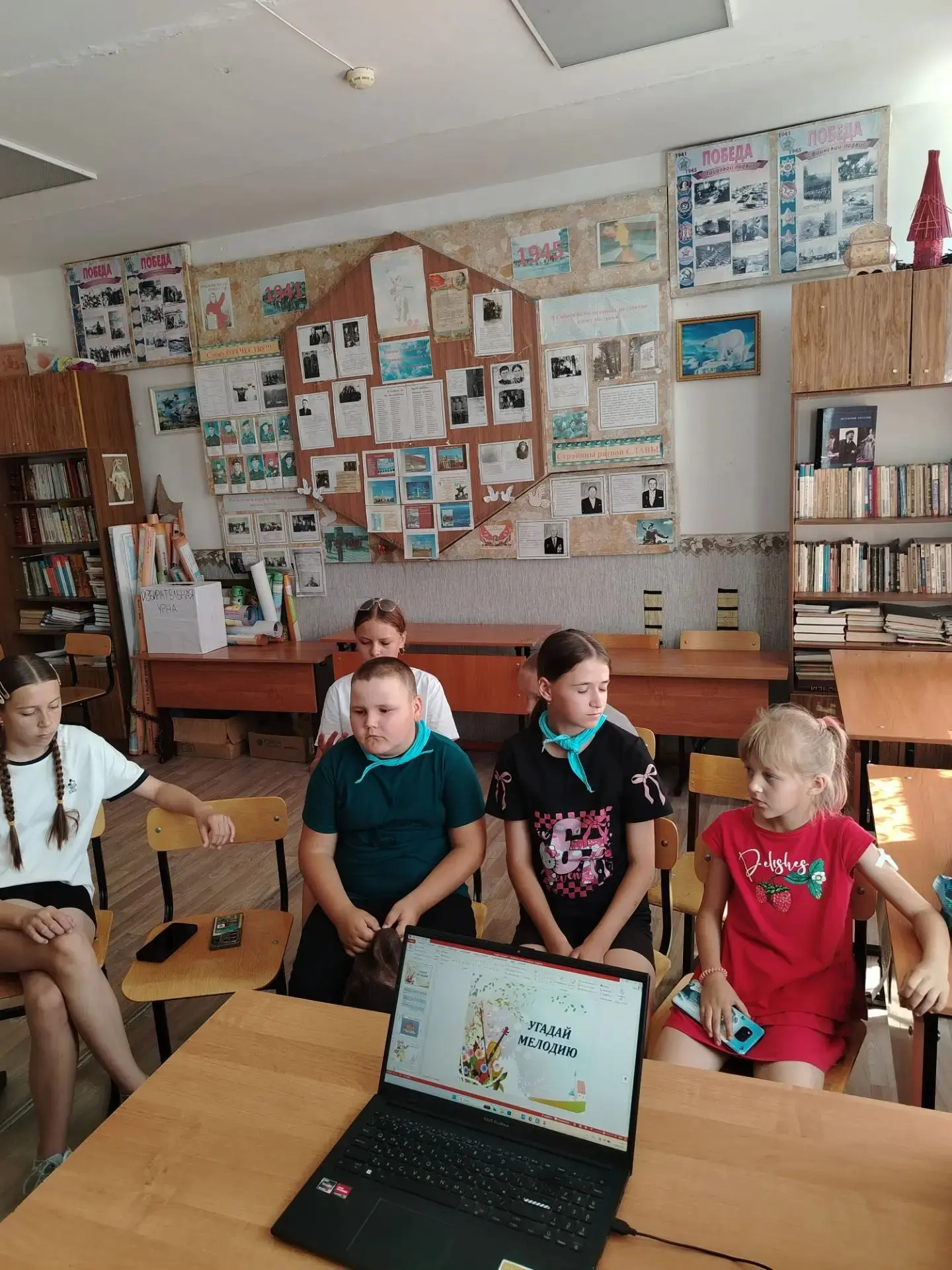 Сегодня на детской площадке был одиннадцатый день, посвящённый дружбе. День был насыщенный и интерес