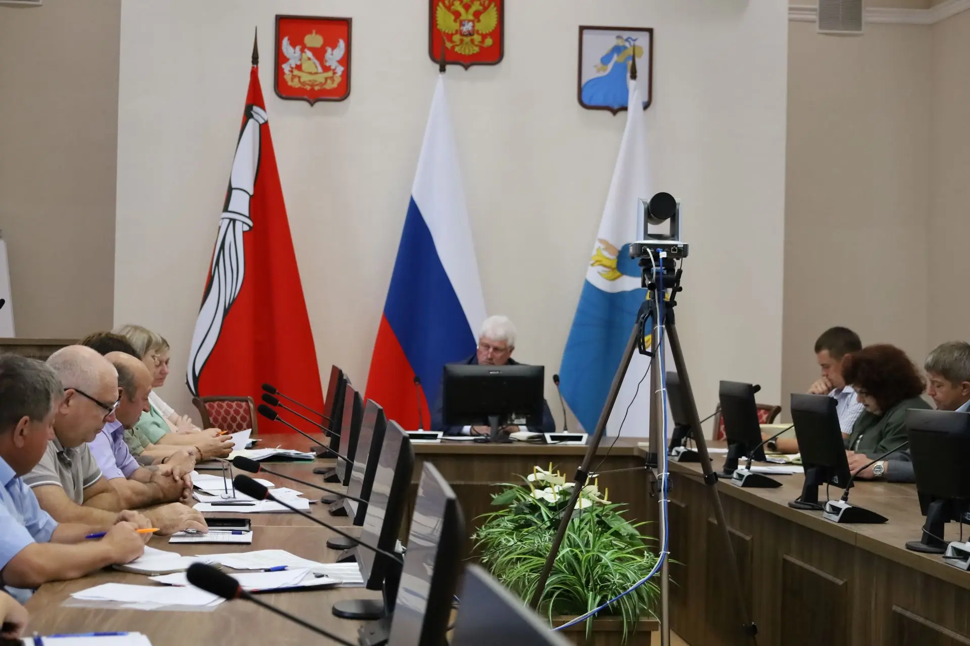 ✅ Сегодня на оперативном совещании с заместителями, начальниками отделов, руководителями организаций