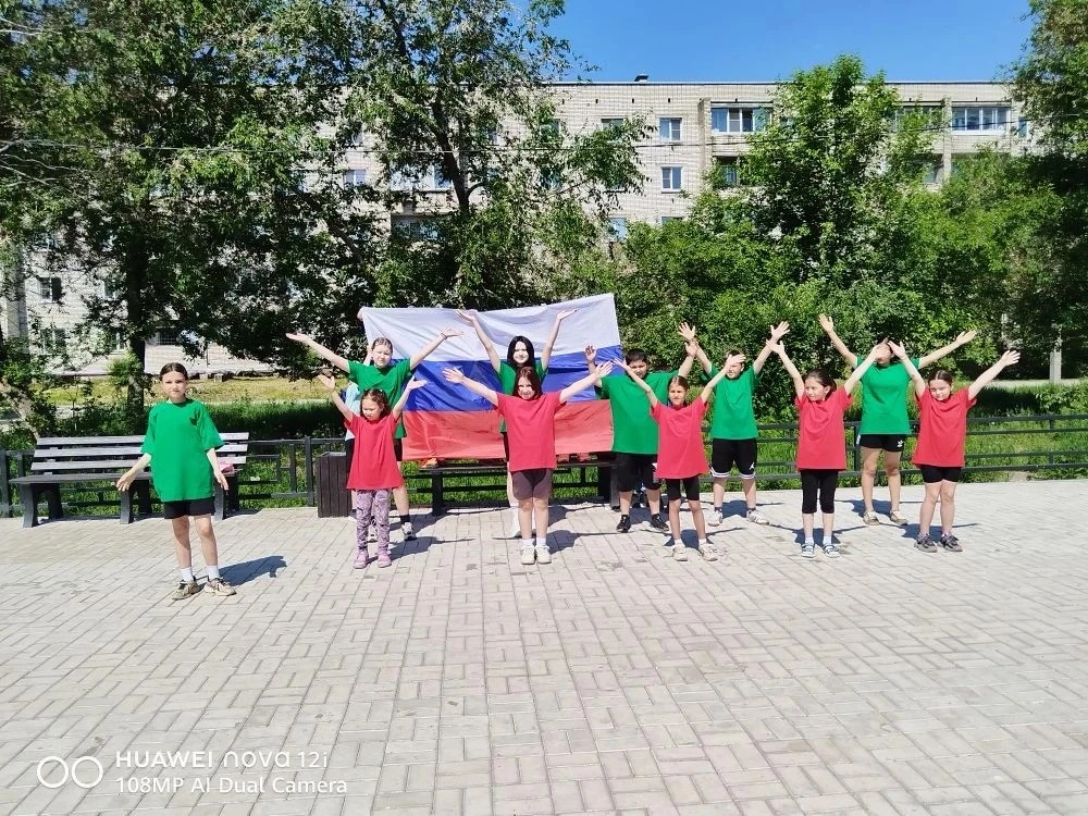 🌍 День дружбы народов в нашем пришкольном лагере: творчество, единство и радость общения! 🌟Сегодня